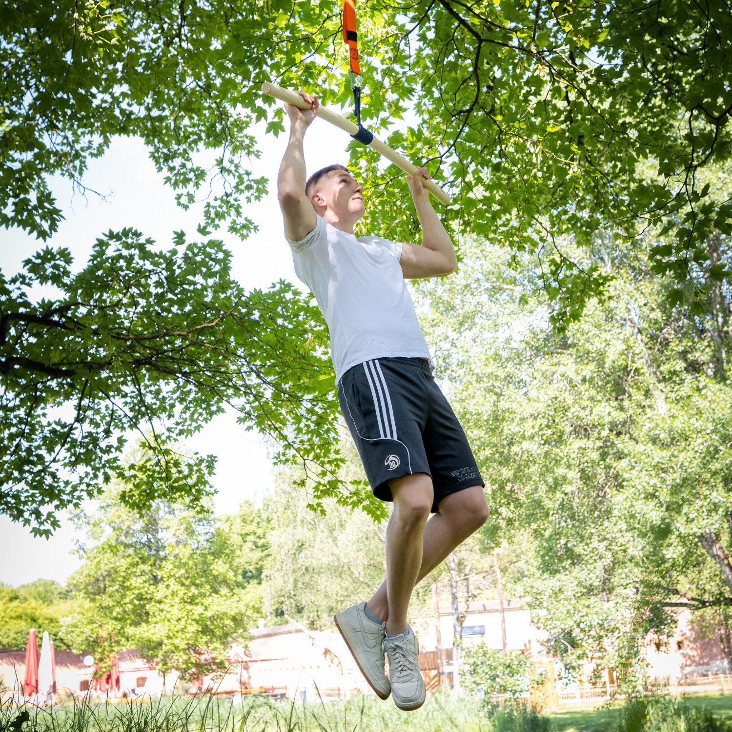 eaglefit® Klimmzugstange Holz Klimmzugstange gebogen 100 cm – geölt, Made in Germany, Handmade in Germany, Eschenholz geölt