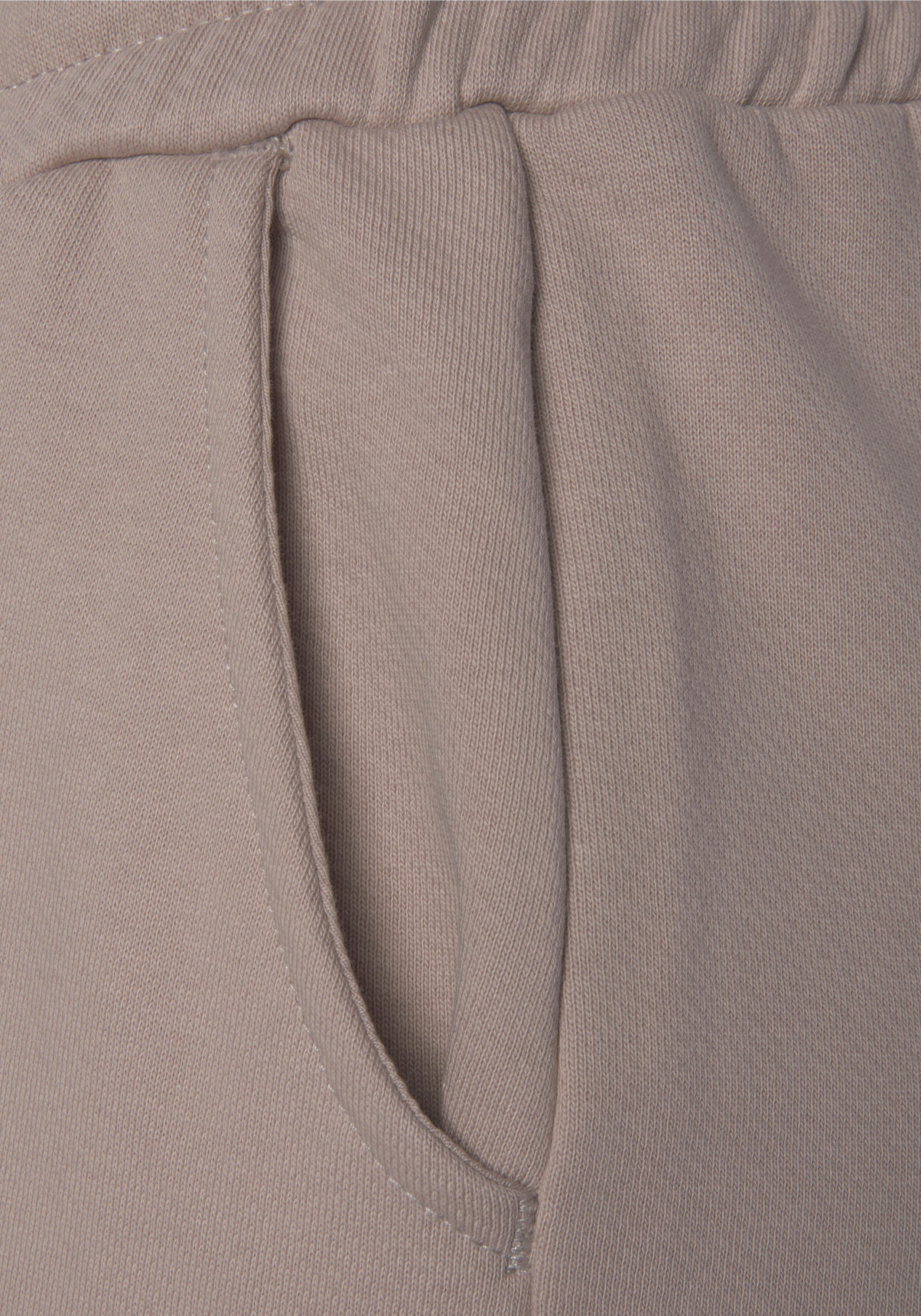 LASCANA Sweathose aus organischer Baumwolle, Loungewear