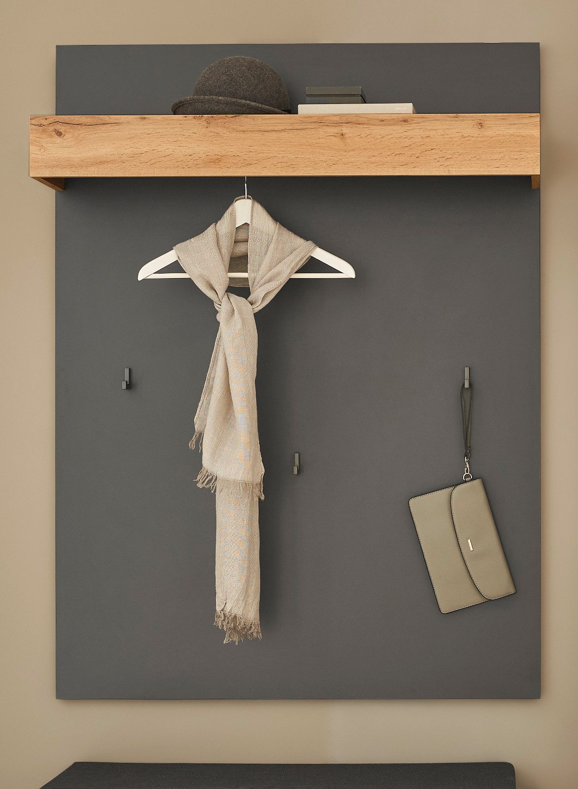 Furn.Design Garderobenpaneel Center (Garderobe in grau matt und Wotan Eiche Dekor, 100 x 135 cm), mit verdeckter Kleiderstange
