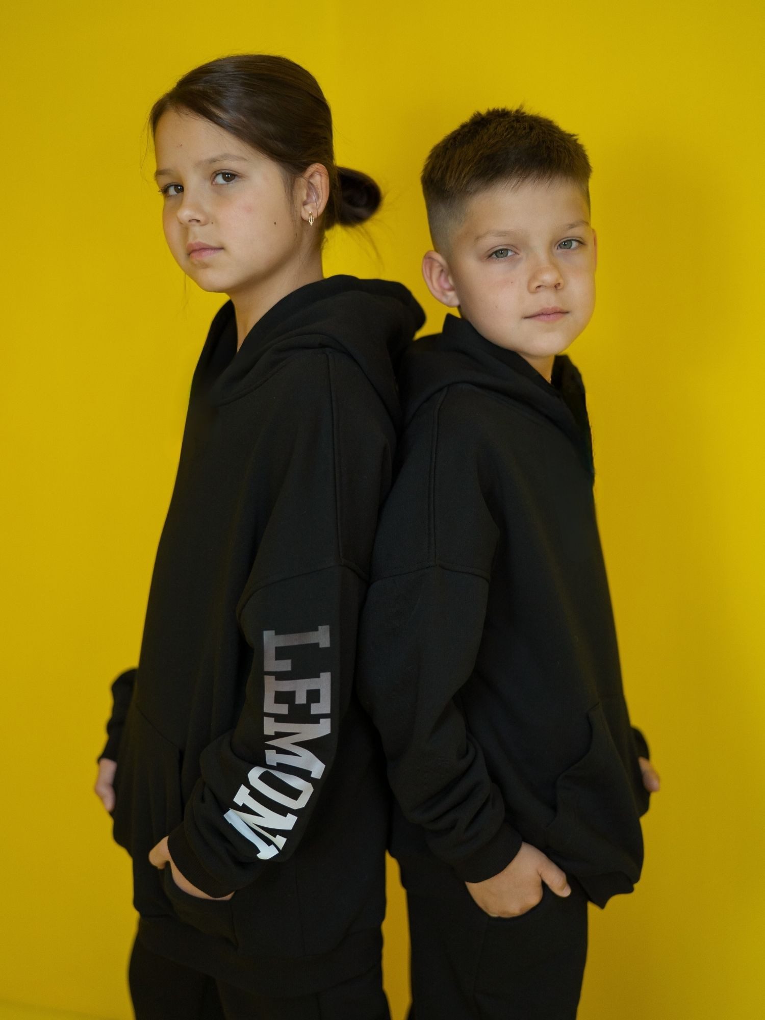 Hoodie Schwarzer Hoodie für Jungen und Mädchen LEMONI