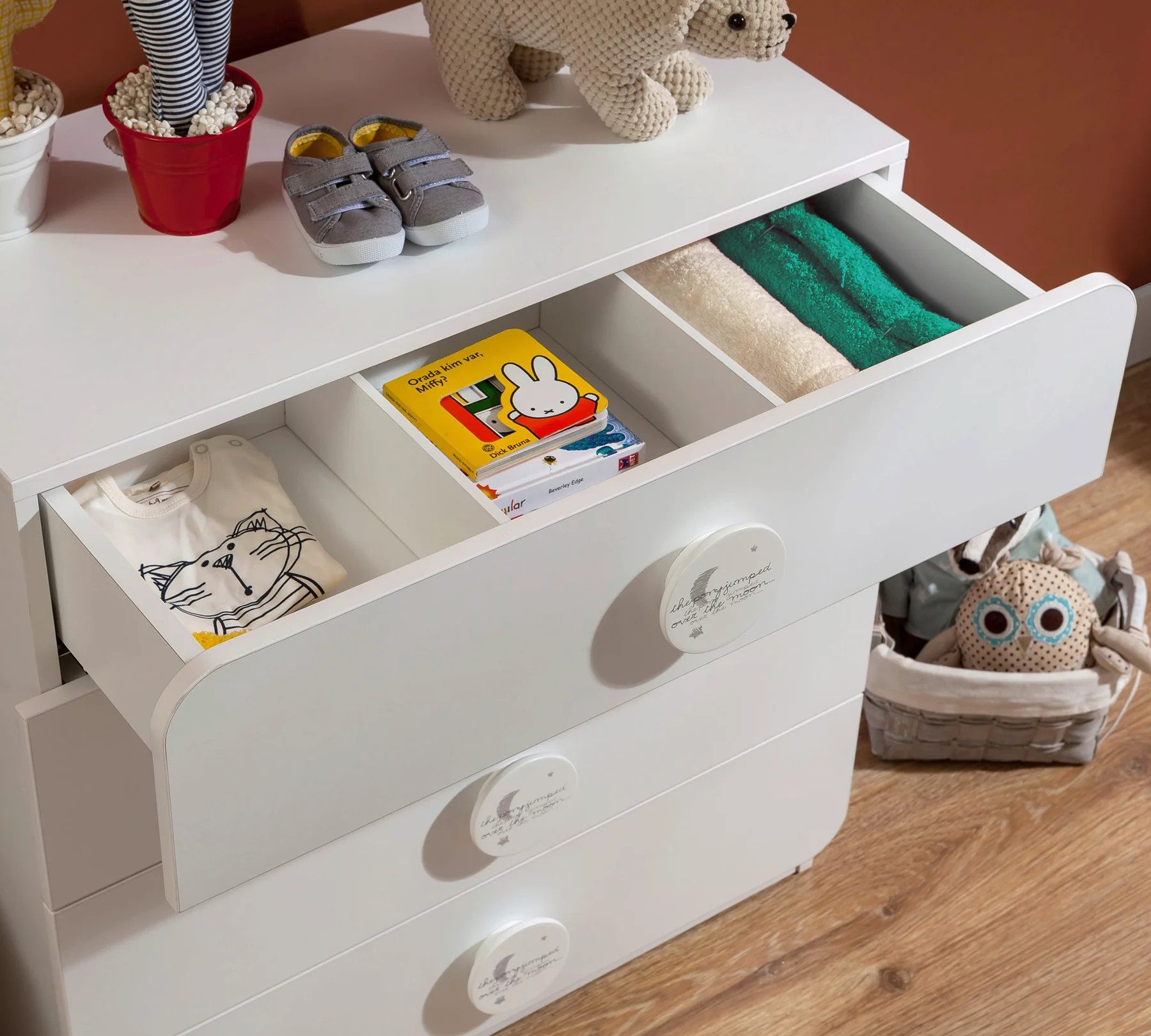 Möbel-Zeit Kommode Babyzimmer Kinderzimmer Kommode Baby Cotton mit 4 Schubladen