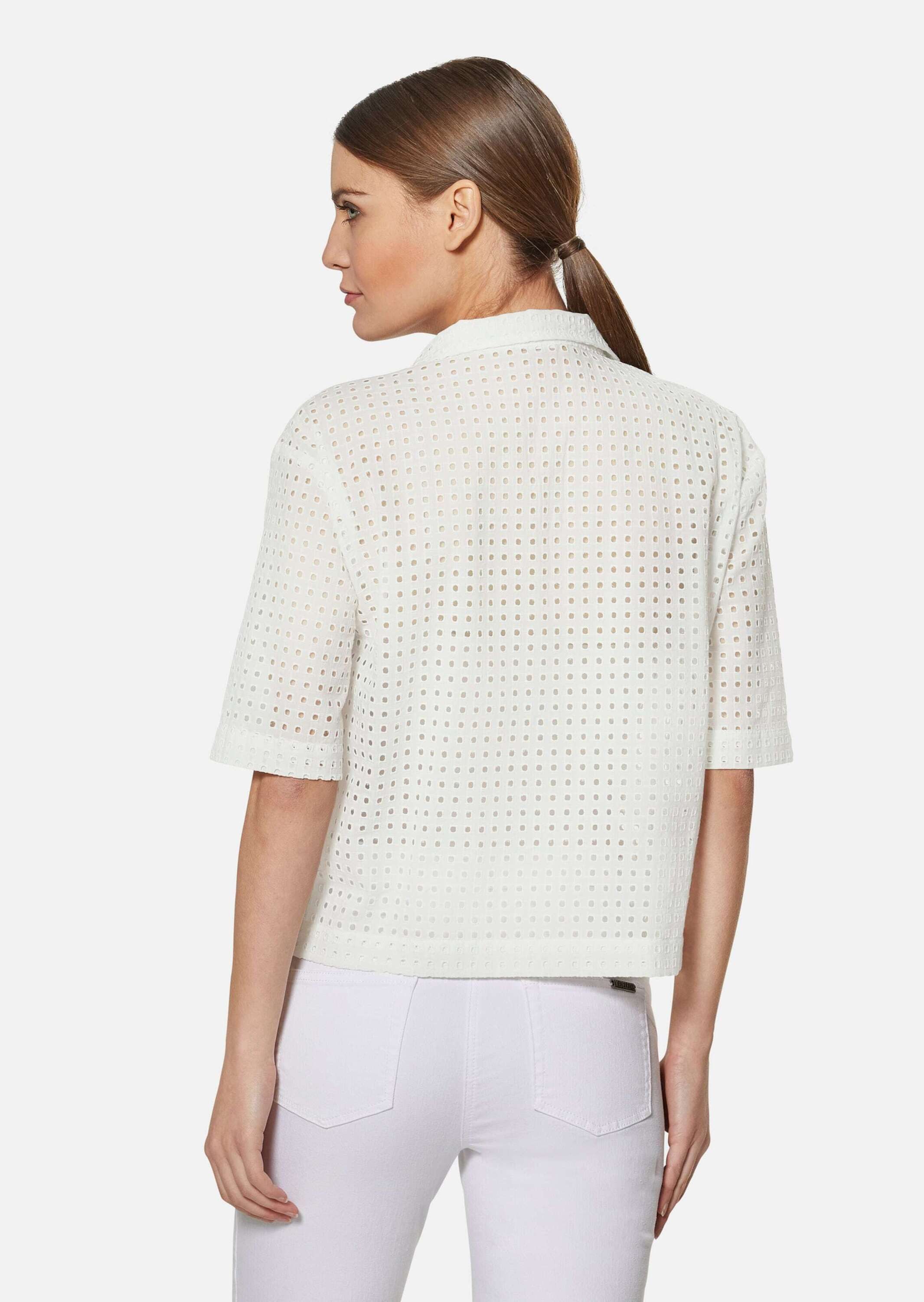 MADELEINE Kurzarmbluse Kurzarm-Bluse im Boxy-Style mit Lochstickerei