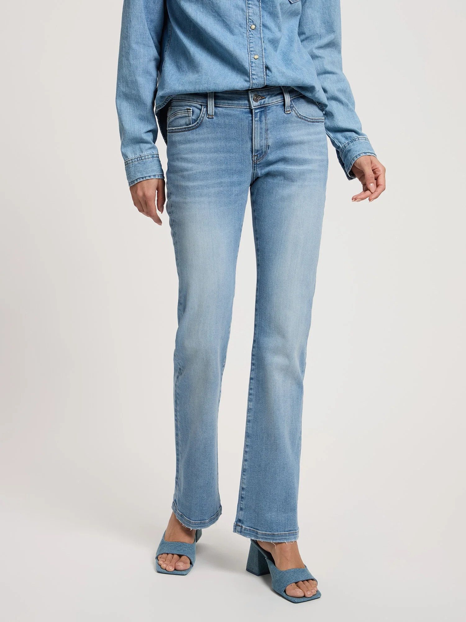 CROSS JEANS® Stretch-Jeans CROSS JEANS LAUREN light mid blue H485-032