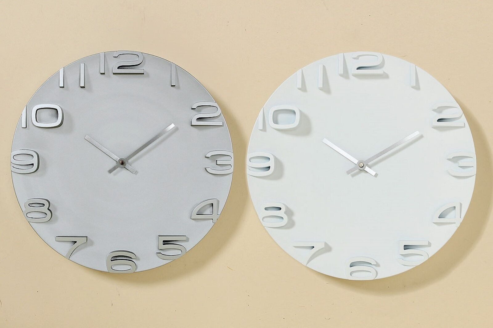 BOLTZE GRUPPE GmbH Wanduhr Wanduhr Annika 2sort Ø.36 cm Kunststoff weiß/grau