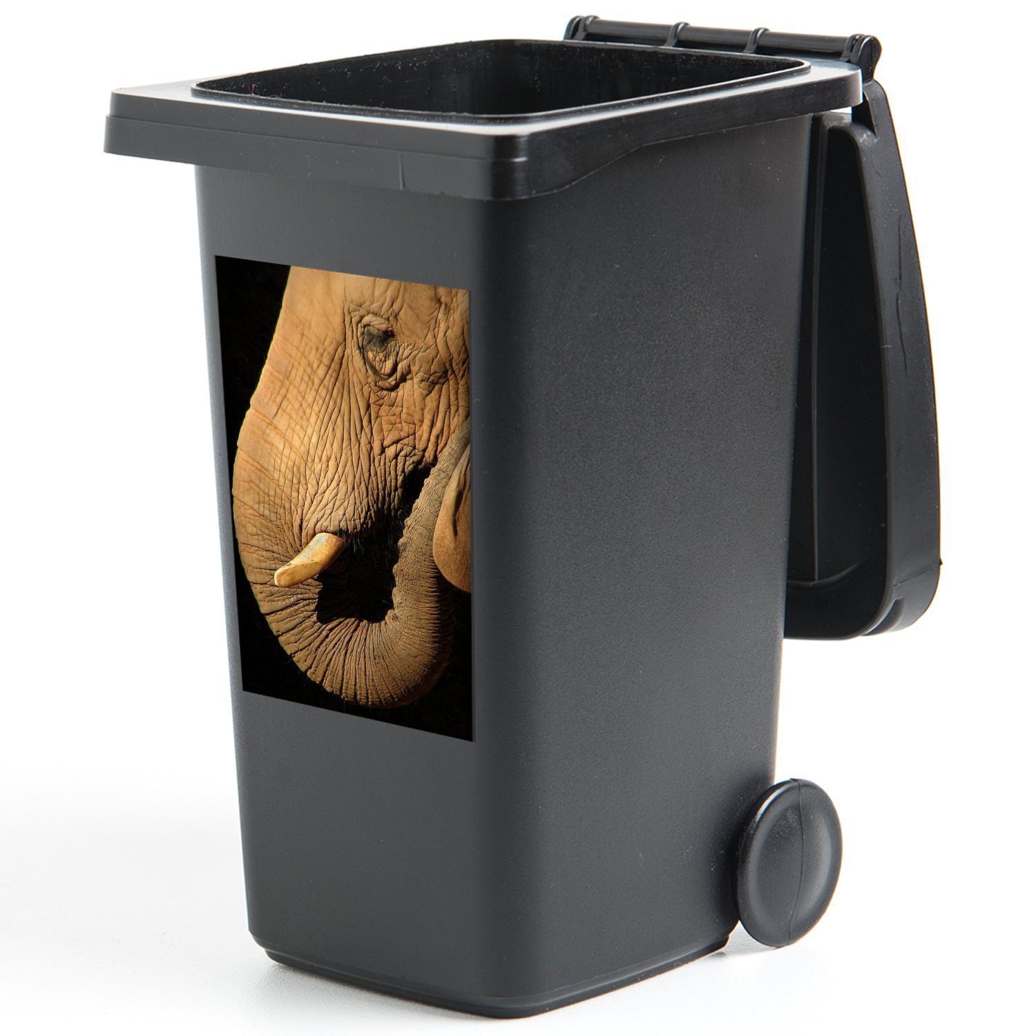 MuchoWow Wandsticker Elefant - Tiere - Sticker, (1 Schwarz Abfalbehälter Mülltonne, - St), Mülleimer-aufkleber, Container, Nahaufnahme
