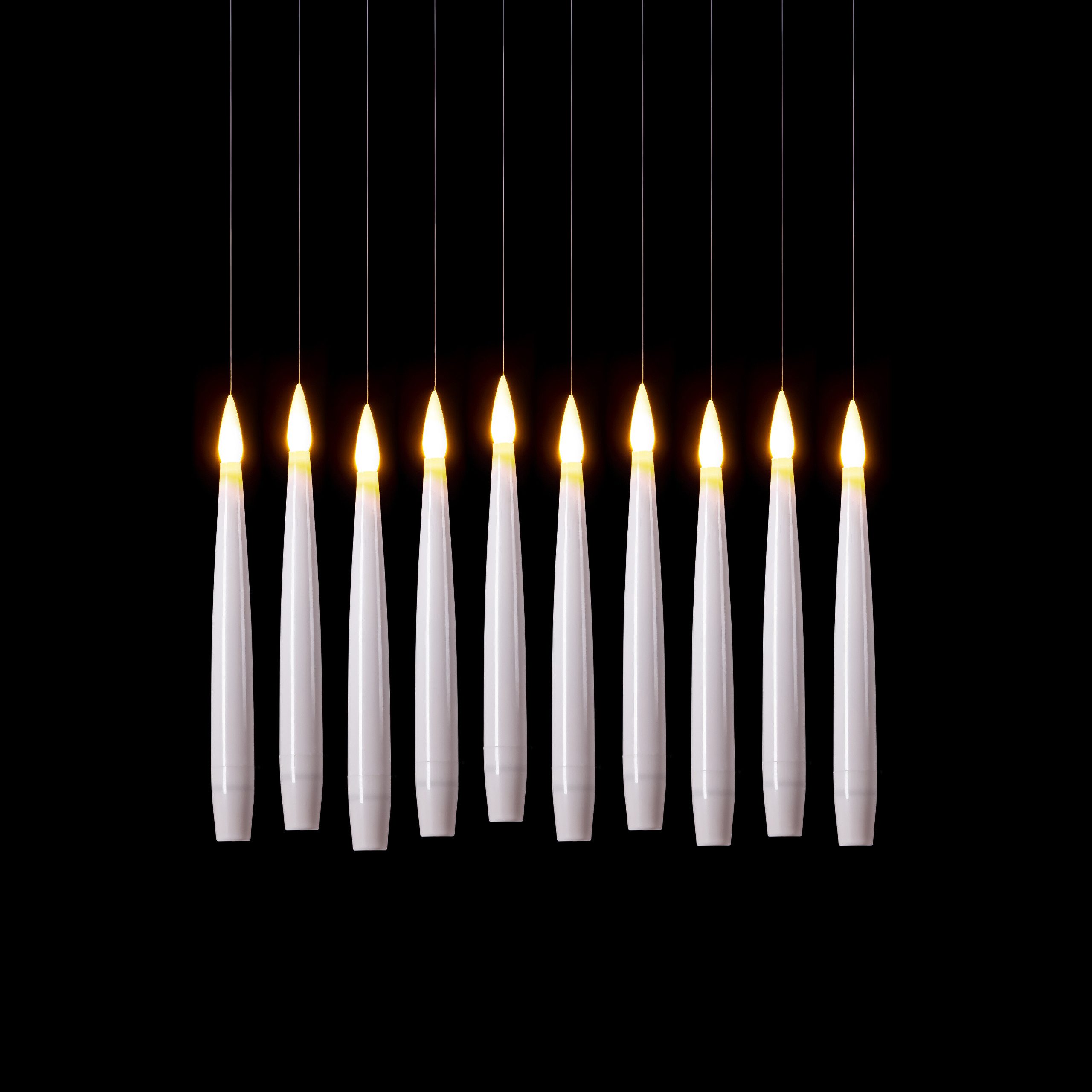IC Home LED-Kerze 10 Stück schwebende Kerzen mit Zauberstab als Fernbedienung, ca. 15,5 cm, flammenlos, magische Halloween Deko & Weihnachtsdeko