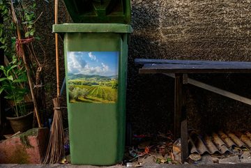 MuchoWow Wandsticker Toskana - Landschaft - Wolken (1 St), Mülleimer-aufkleber, Mülltonne, Sticker, Container, Abfalbehälter