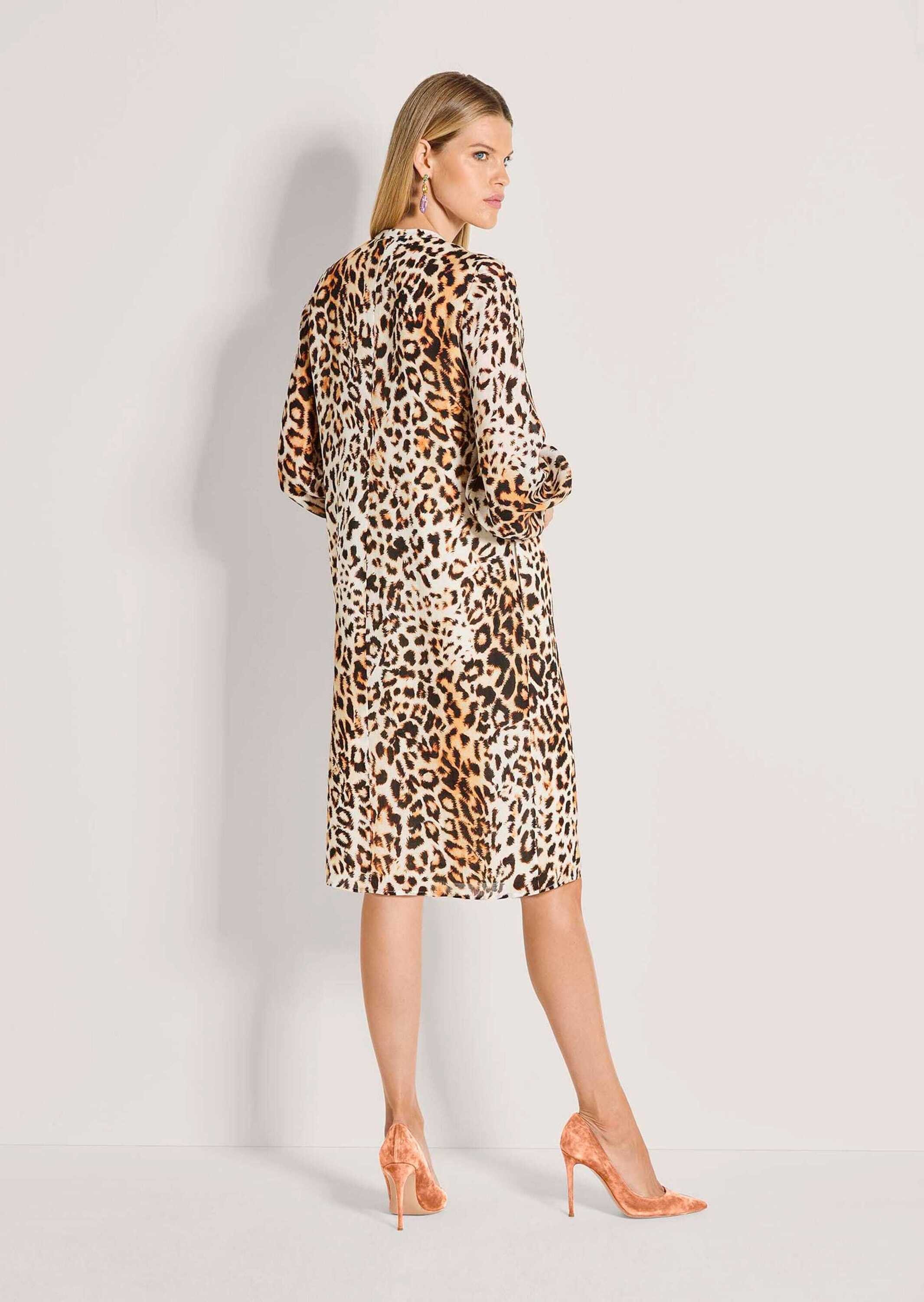 MADELEINE Midikleid Druckkleid mit Animal-Print Sommerkleid mit Rundhals mit Schlitz, Taschen, Knielänge und Langarm
