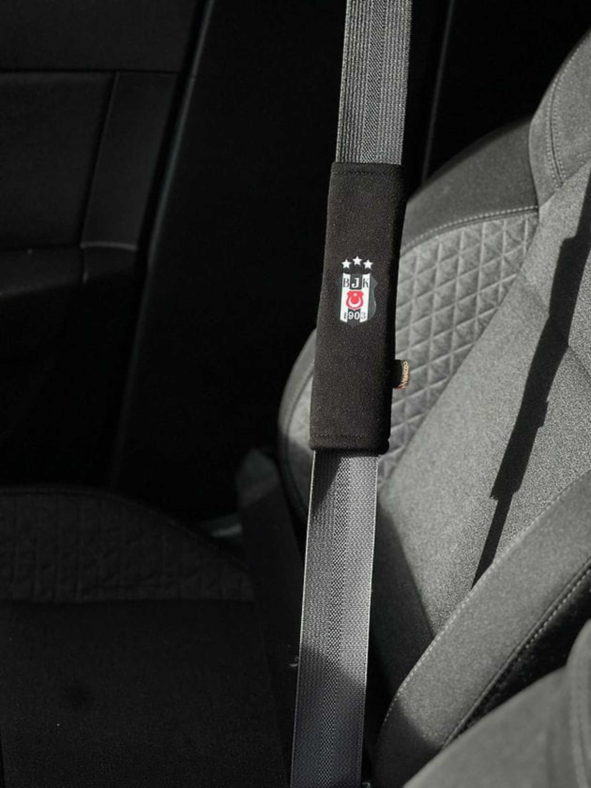 Stelby Gurtpolster Besiktas Auto Schulterpolster für Sicherheitsgurt, (einzeln, 2er Set oder 4er Set, 1 St), weiche Polsterung, vielseitig einsetzbar