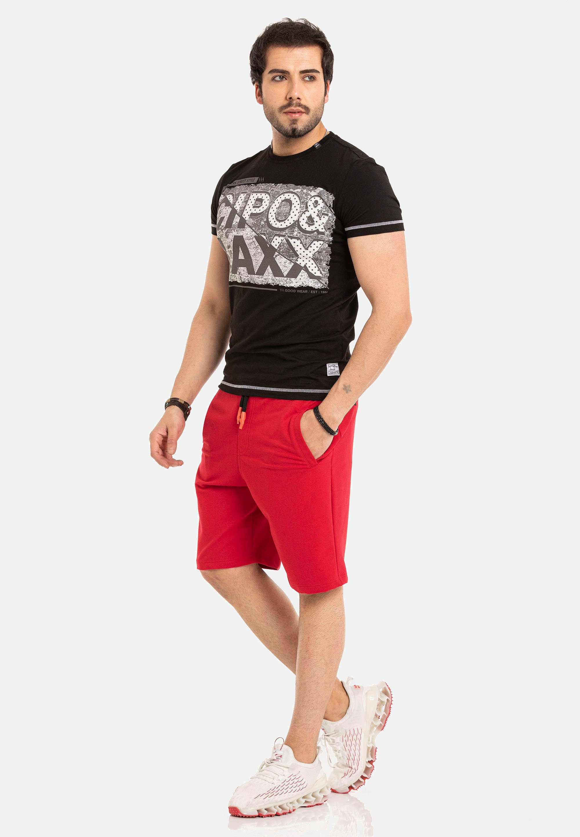Cipo & rot Shorts Look in sportlichem Baxx