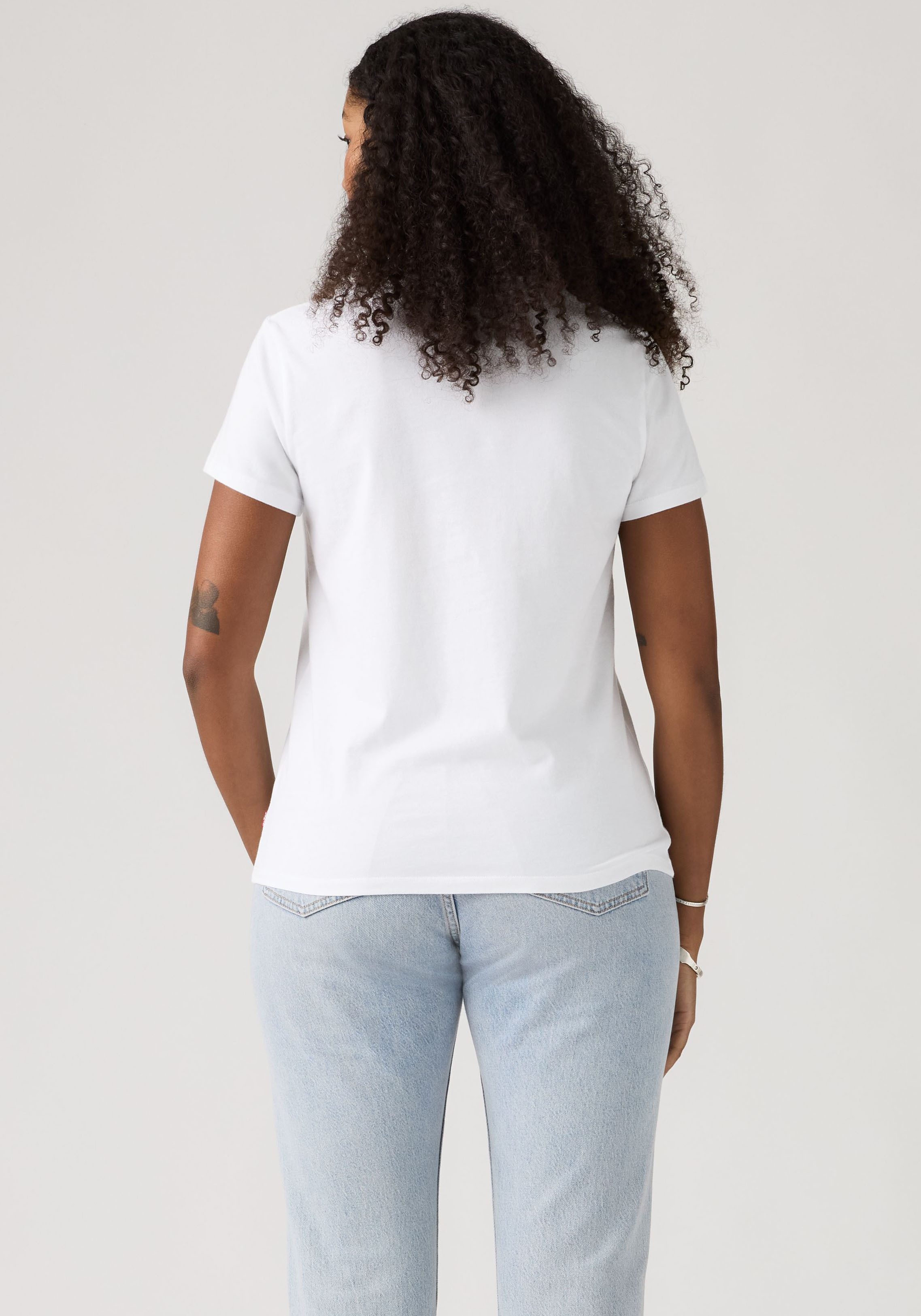 Levi's® Rundhalsshirt THE PERFECT TEE mit Logo im Metallic-Holo Print – Bild 4 von 4