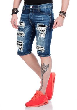 Cipo & Baxx Shorts mit Torn Patches