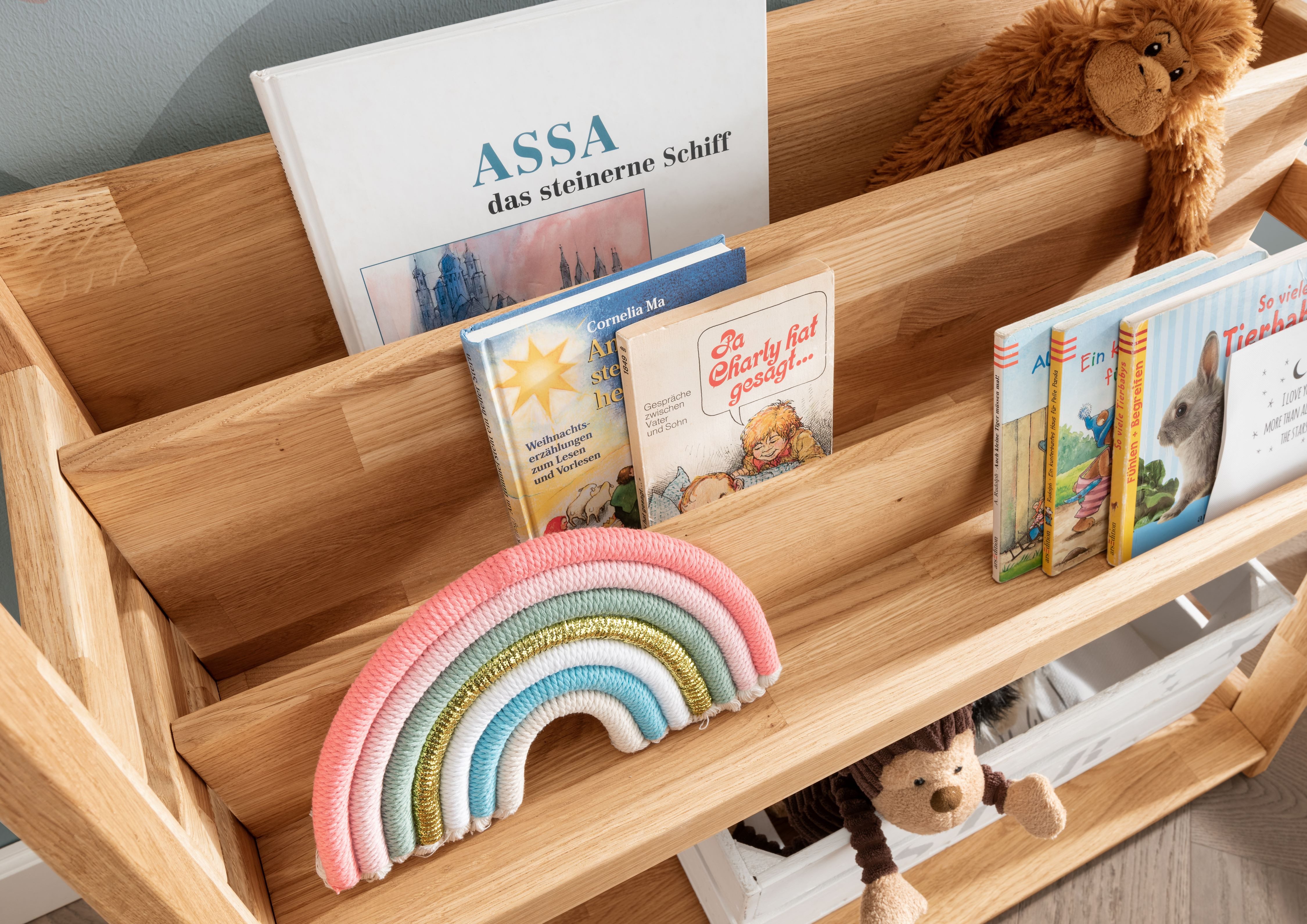 Wohnglücklich Kinderregal Montessori, Ablage unten und Bücherregal oben, Massivholz-Konstruktion – Bild 3 von 5