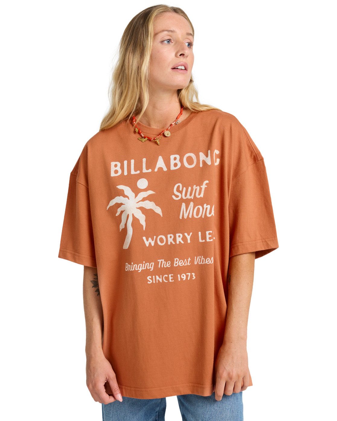 Billabong T-Shirt Jumps In Water