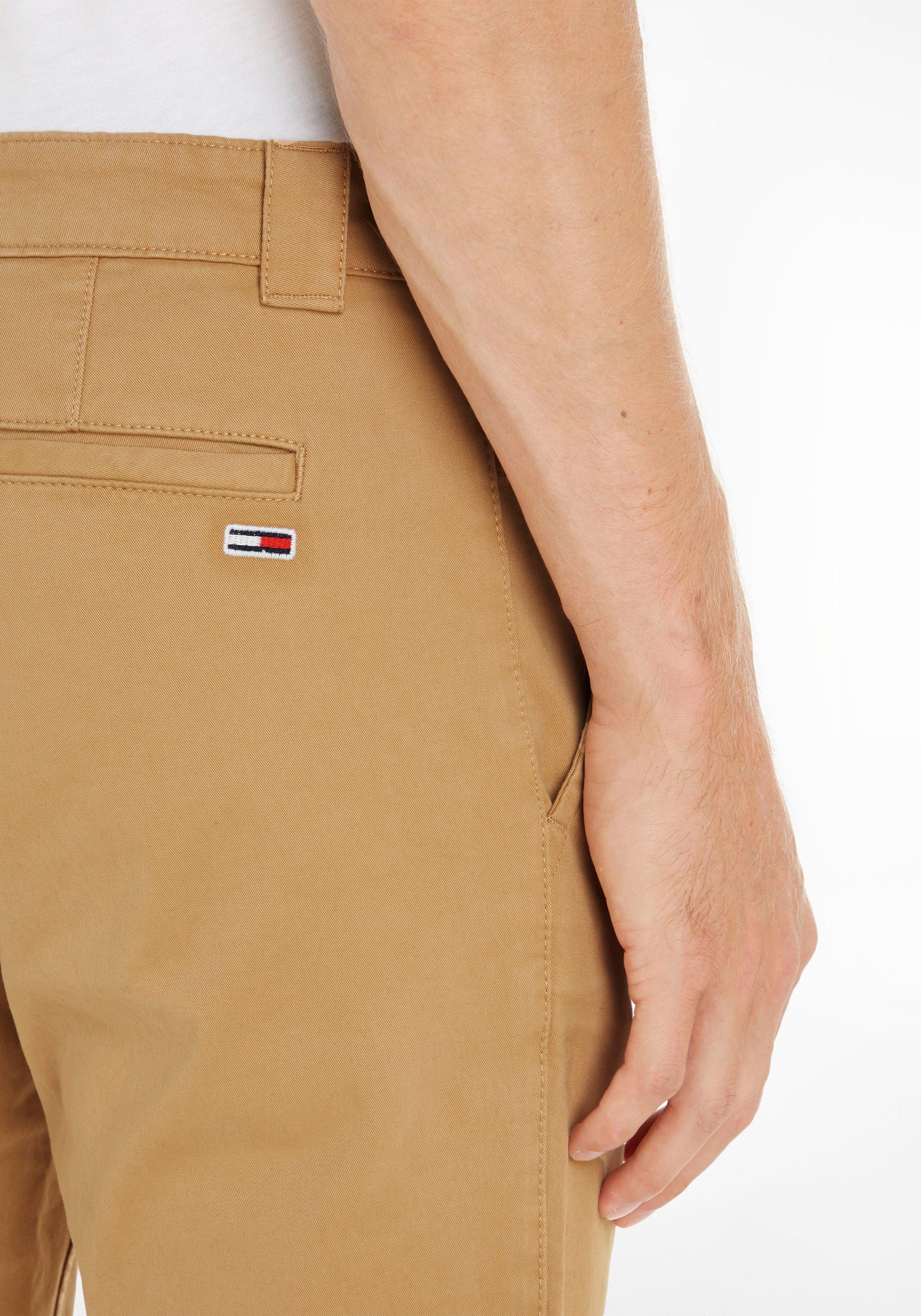 Tommy Jeans Chinohose TJM SCANTON mit Markenlabel