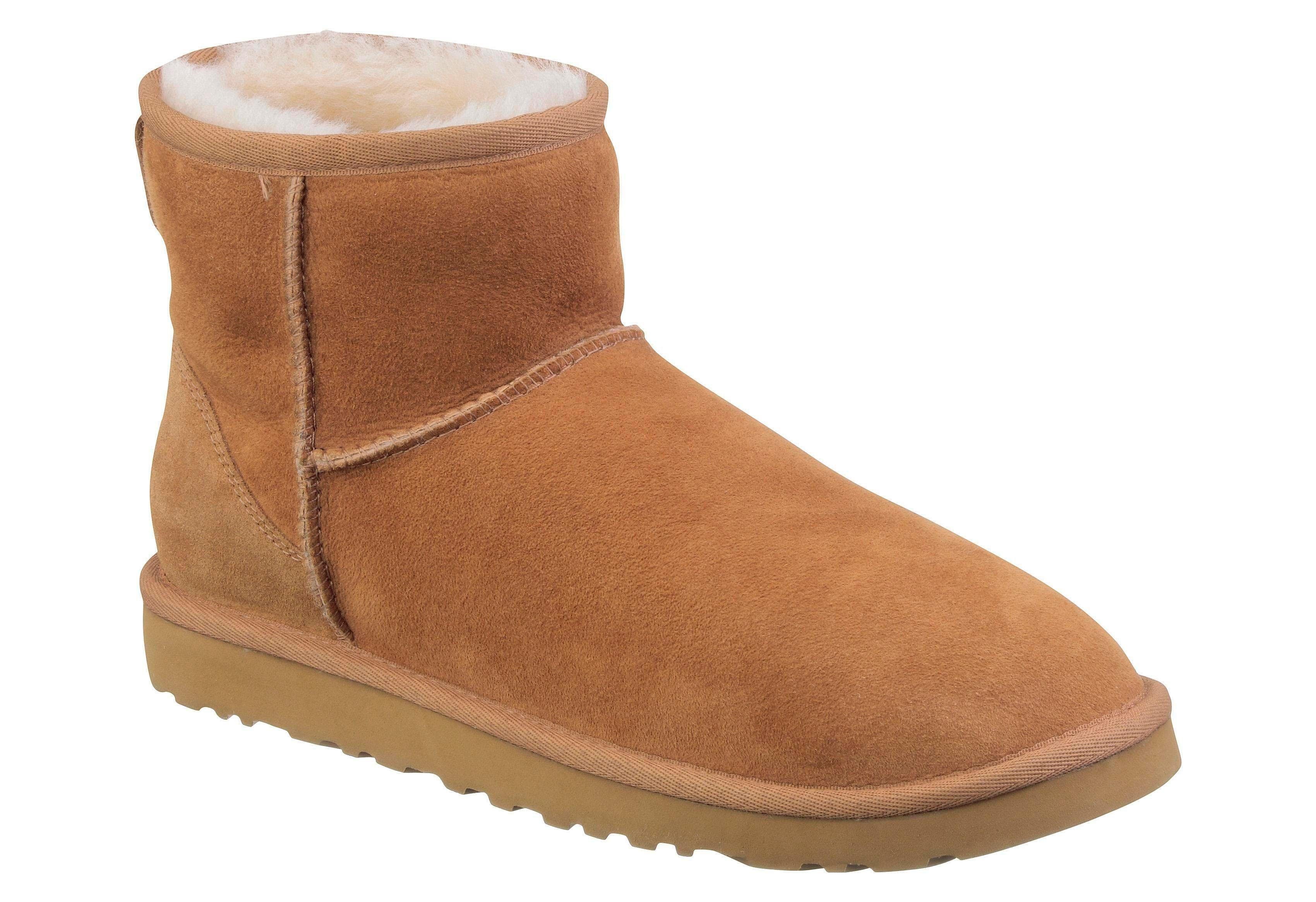 mit schmal UGG cognac Classic Winterboots 2 Schuhweite Mini Lammfell,