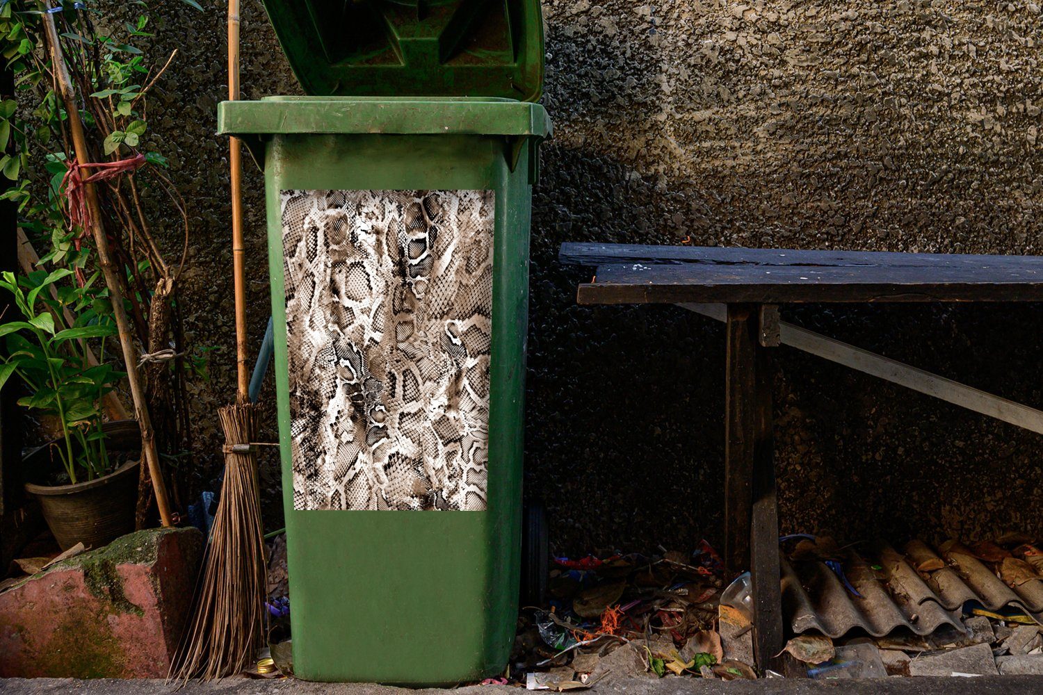 MuchoWow Wandsticker Tiermuster - Schlange Mülltonne, St), Mülleimer-aufkleber, Abfalbehälter - Container, Sticker, (1 Braun