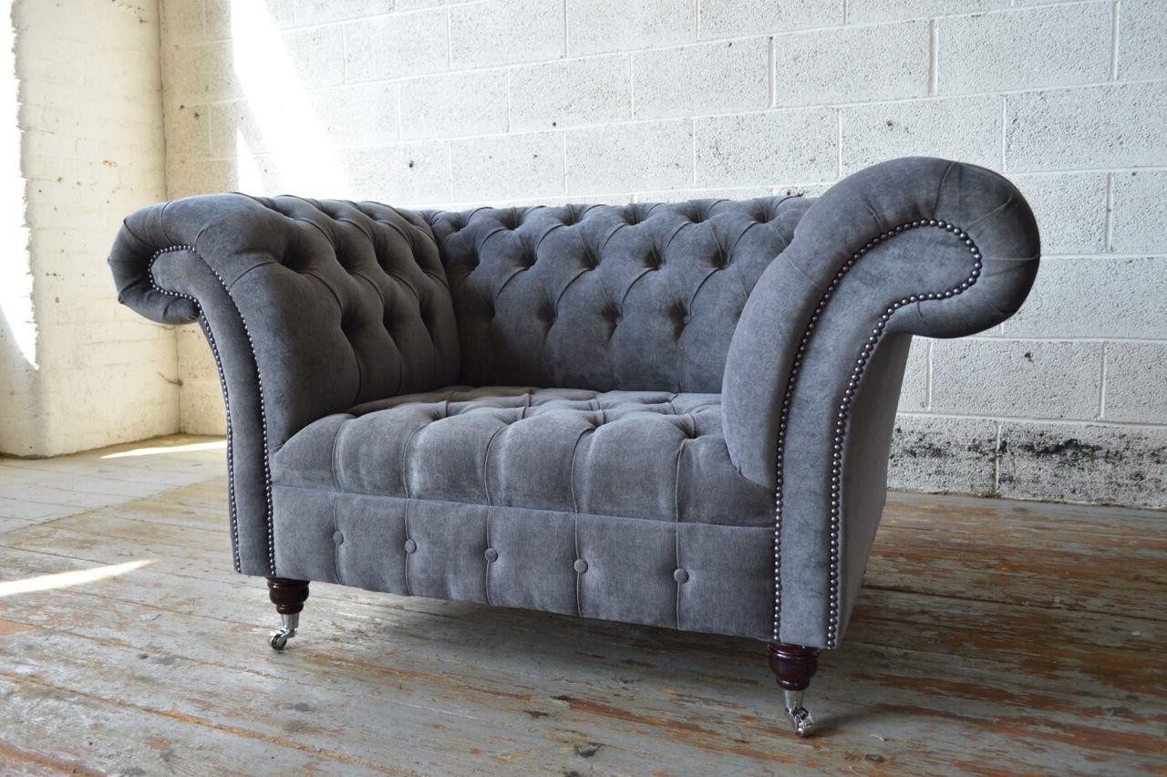 Xlmoebel Chesterfield-Sofa Grau gepolstertes Chesterfield-Sofa aus hochwertigem Stoff, Chesterfield-Sofa, Hergestellt in Europa