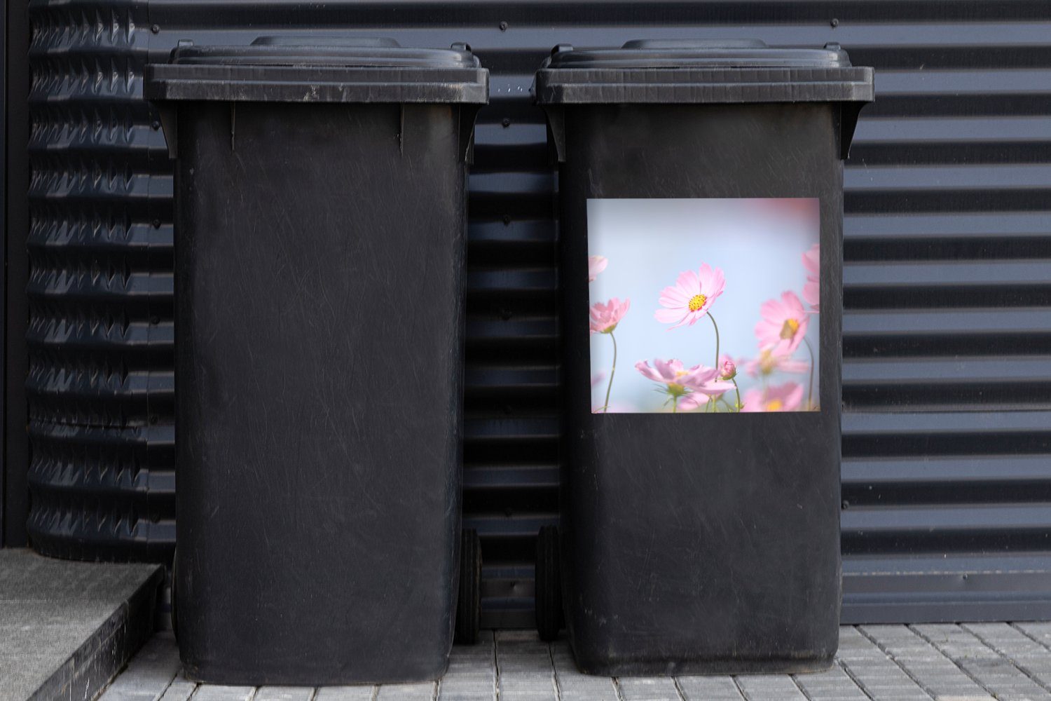 Draußen Wandsticker Container, St), Blumen Mülltonne, - - MuchoWow Abfalbehälter Natur Sticker, Rosa (1 - Mülleimer-aufkleber,