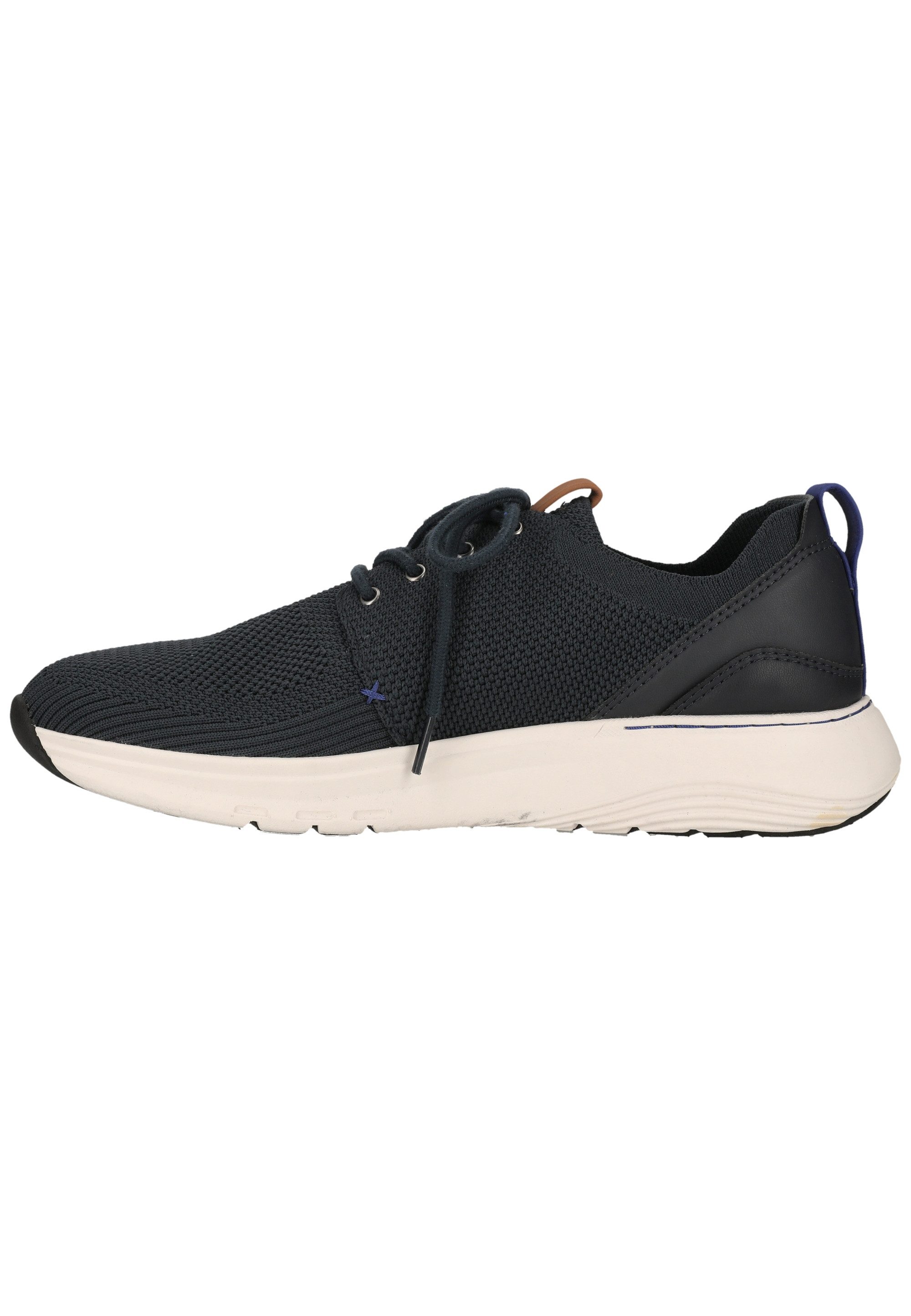 Clarks Motion Trek Sneaker mit fortschrittlicher Motion Tread Technologie