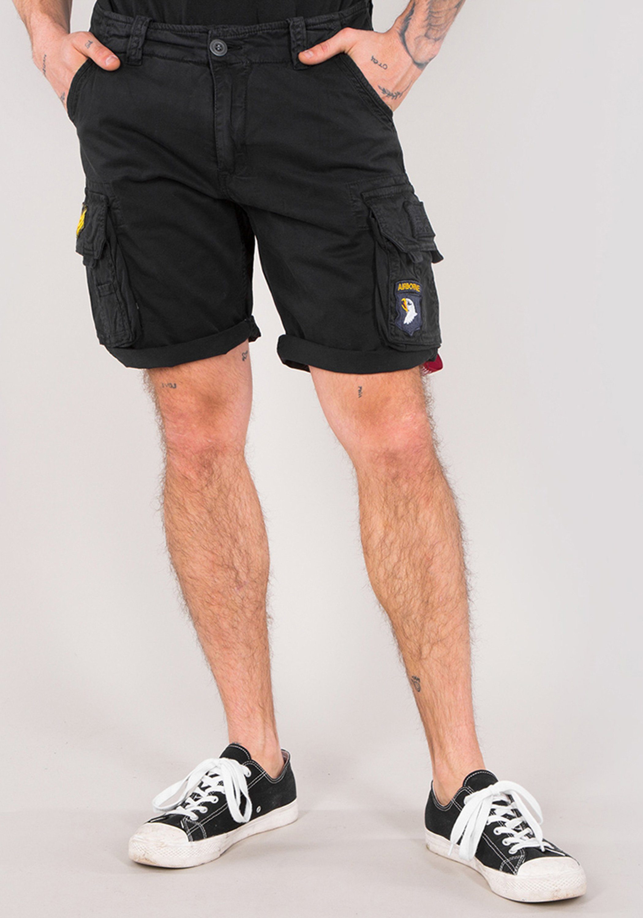 Industries Shorts - Men Alpha Industries black Alpha Shorts Patch Crew Short