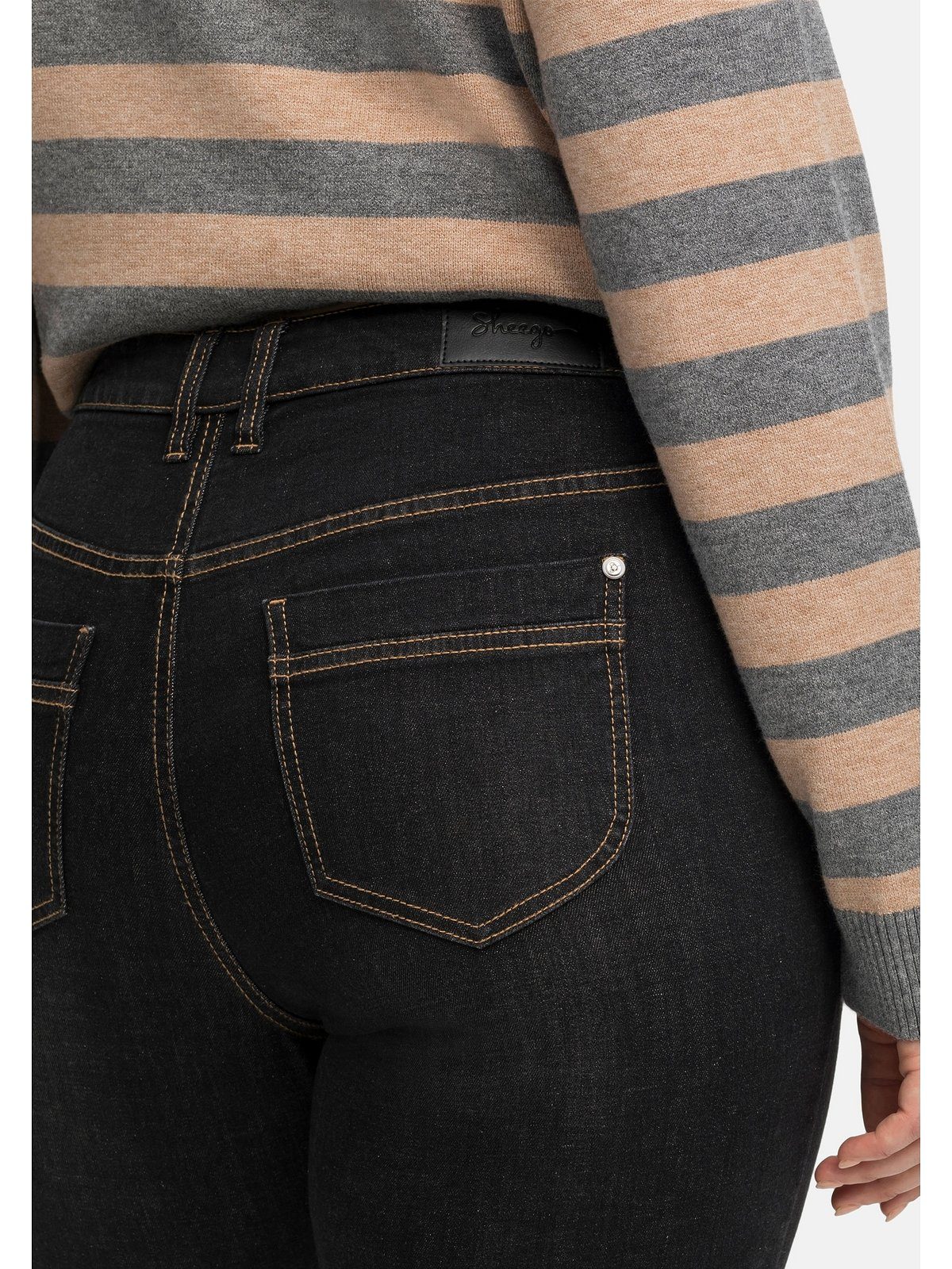 Große Größen mit Sheego Bootcut-Jeans extralang Used-Effekten, Denim black