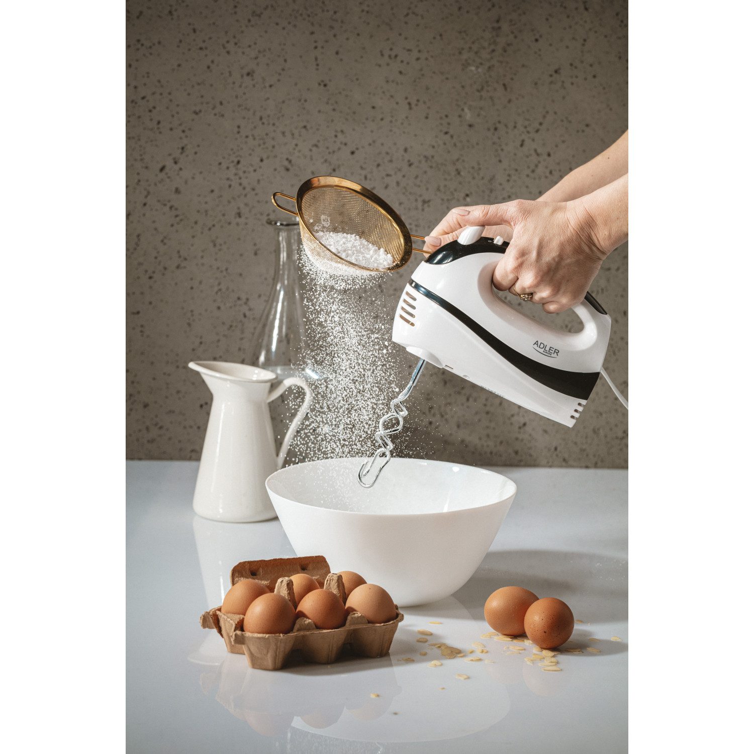 Adler Handmixer AD 4205 Küchenmixer 300 W, 300 W, TURBO-Taste – zur Beschleunigung der Arbeit