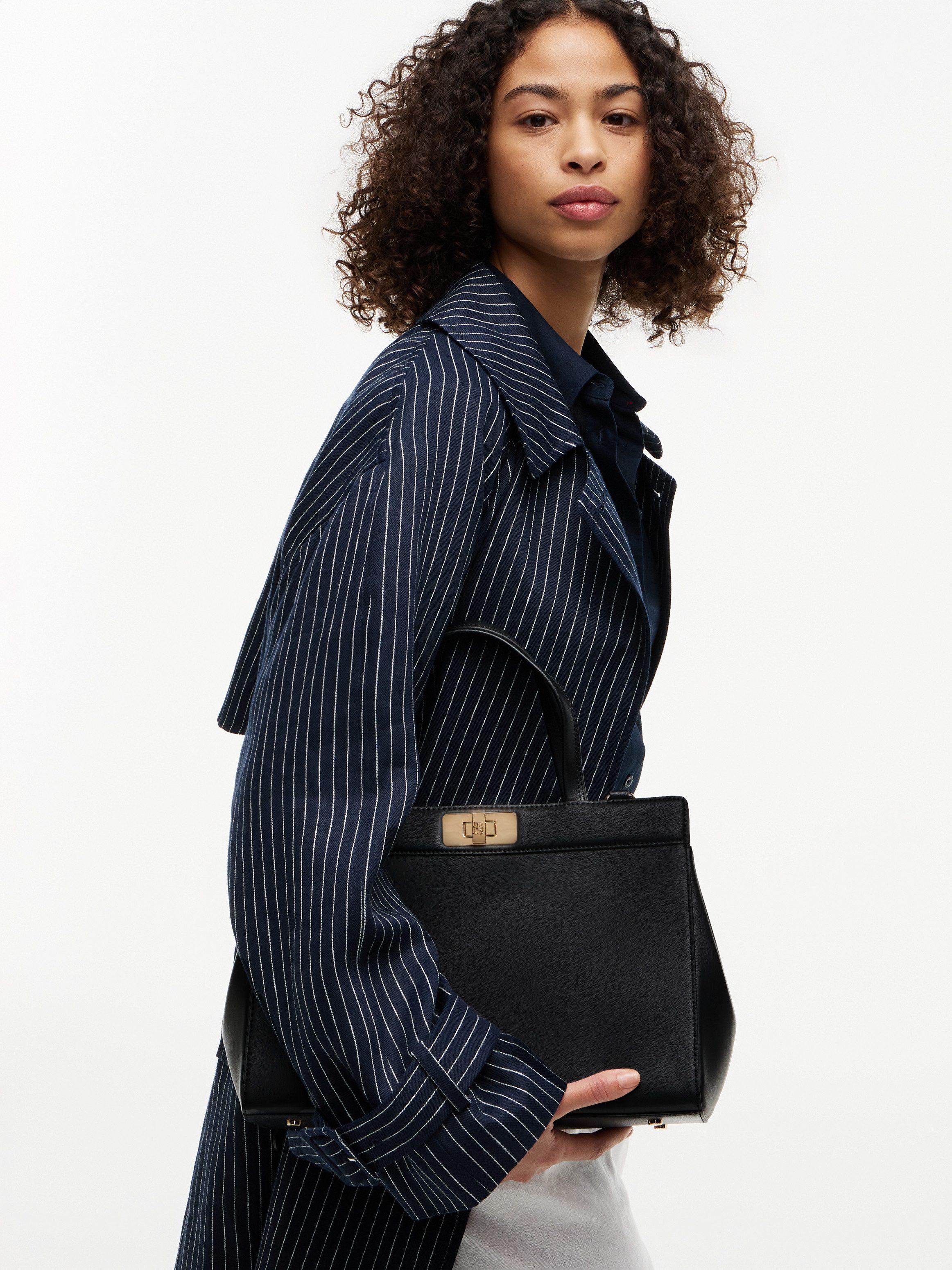 Tommy Hilfiger Henkeltasche TH MODERN SATCHEL, Damen Tragetasche, Umhängetasche, mit goldfarbenen Details