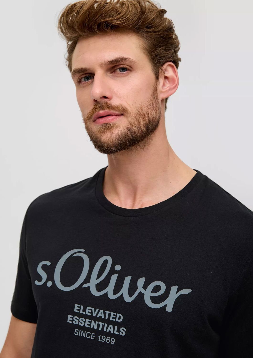 Schwarz s.Oliver T-Shirt Rundhals-Ausschnitt, mit (2-tlg) Pack kurzarm, im 2er Logo-Aufdruck