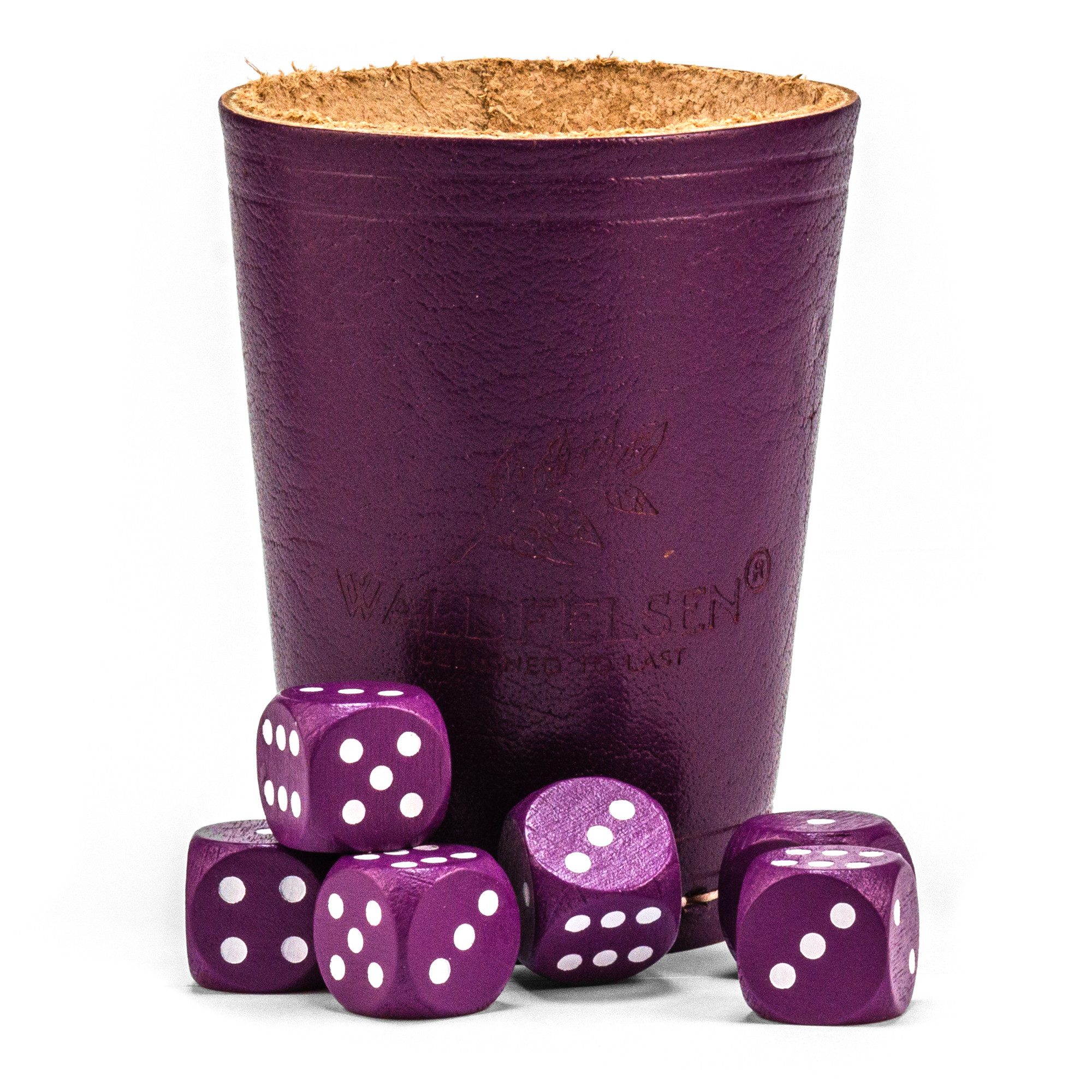 Waldfelsen Spiel – Echtleder Würfelbecher (9 cm) mit 6 Würfeln (16 mm) aus Buchenholz, Würfelspiel, Verschiedene Farben