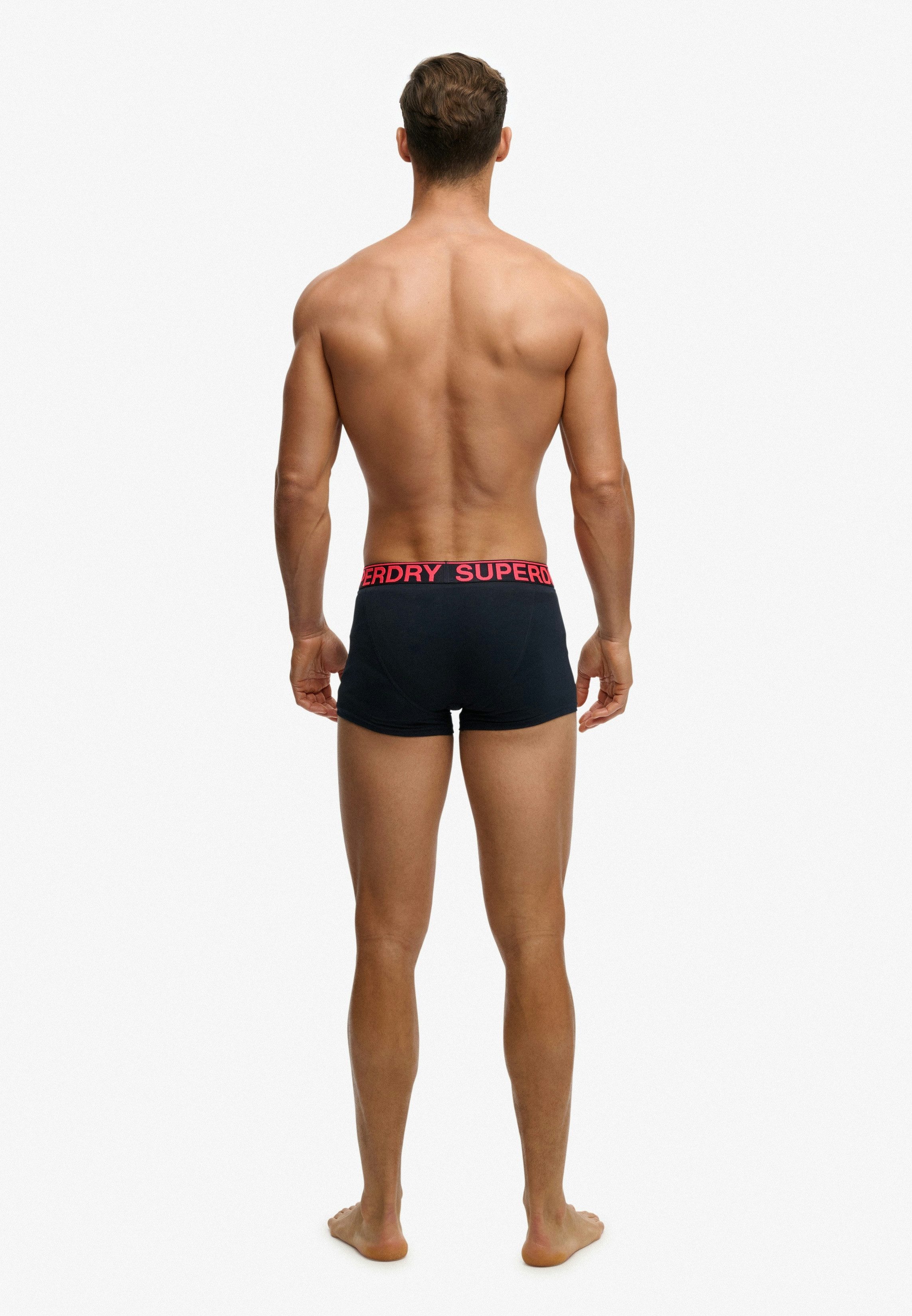 Superdry Boxershorts TRUNK TRIPLE PACK (Packung, 3-St) aus Baumwollmischung, körpernahe Passform