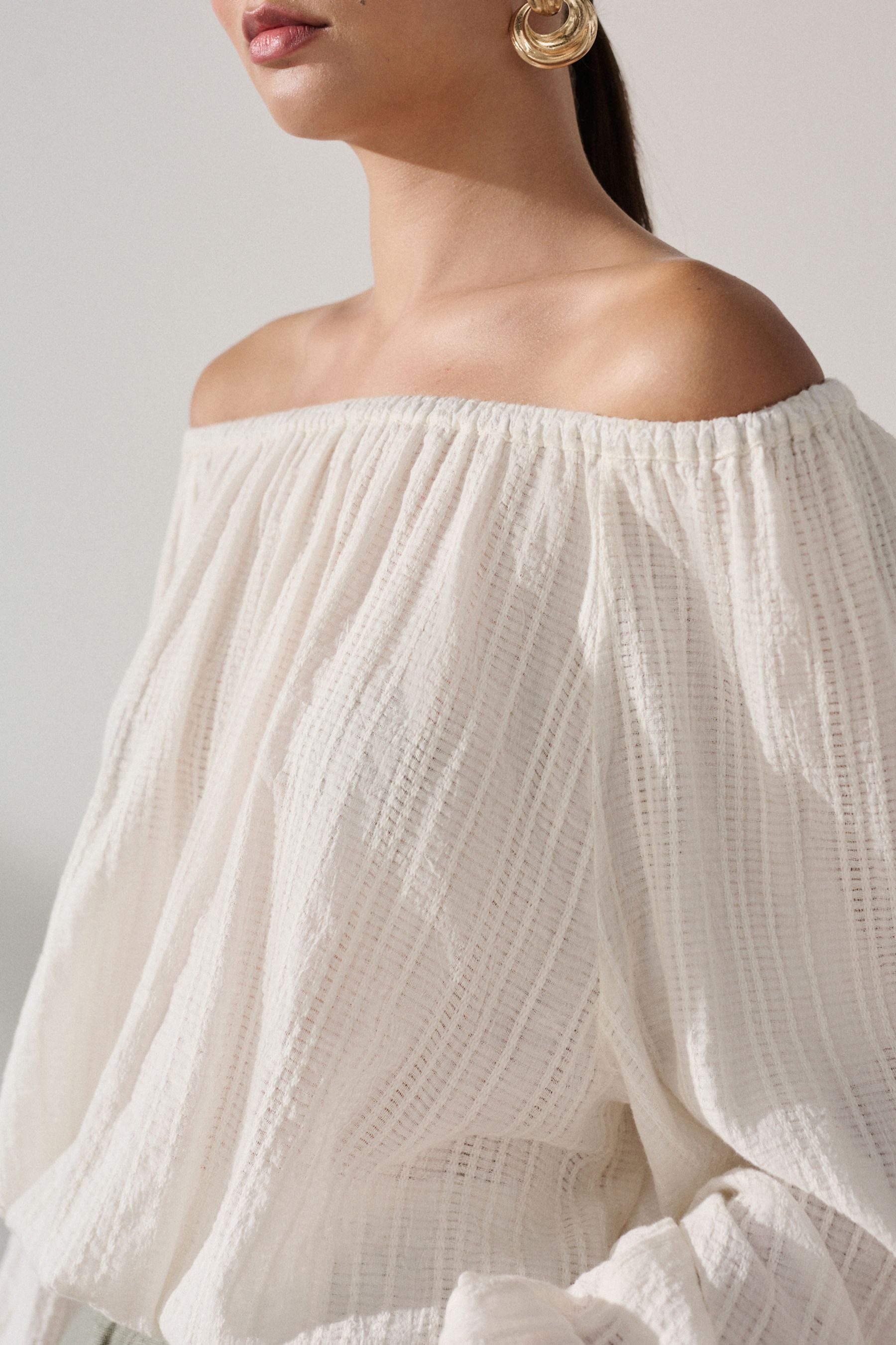 Next Langarmbluse Langärmelige Bardot-Bluse mit Struktur (1-tlg) – Bild 5 von 5