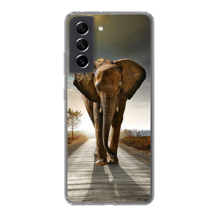 MuchoWow Handyhülle Elefant - Straße - Tiere - Sonnenuntergang - Landschaft Phone Case Handyhülle Samsung Galaxy S21 FE Silikon Schutzhülle