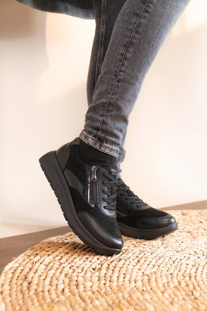 Remonte Plateausneaker Schnürschuh, Halbschuh, Freizeitsneaker mit gepolstertem Schaftrand