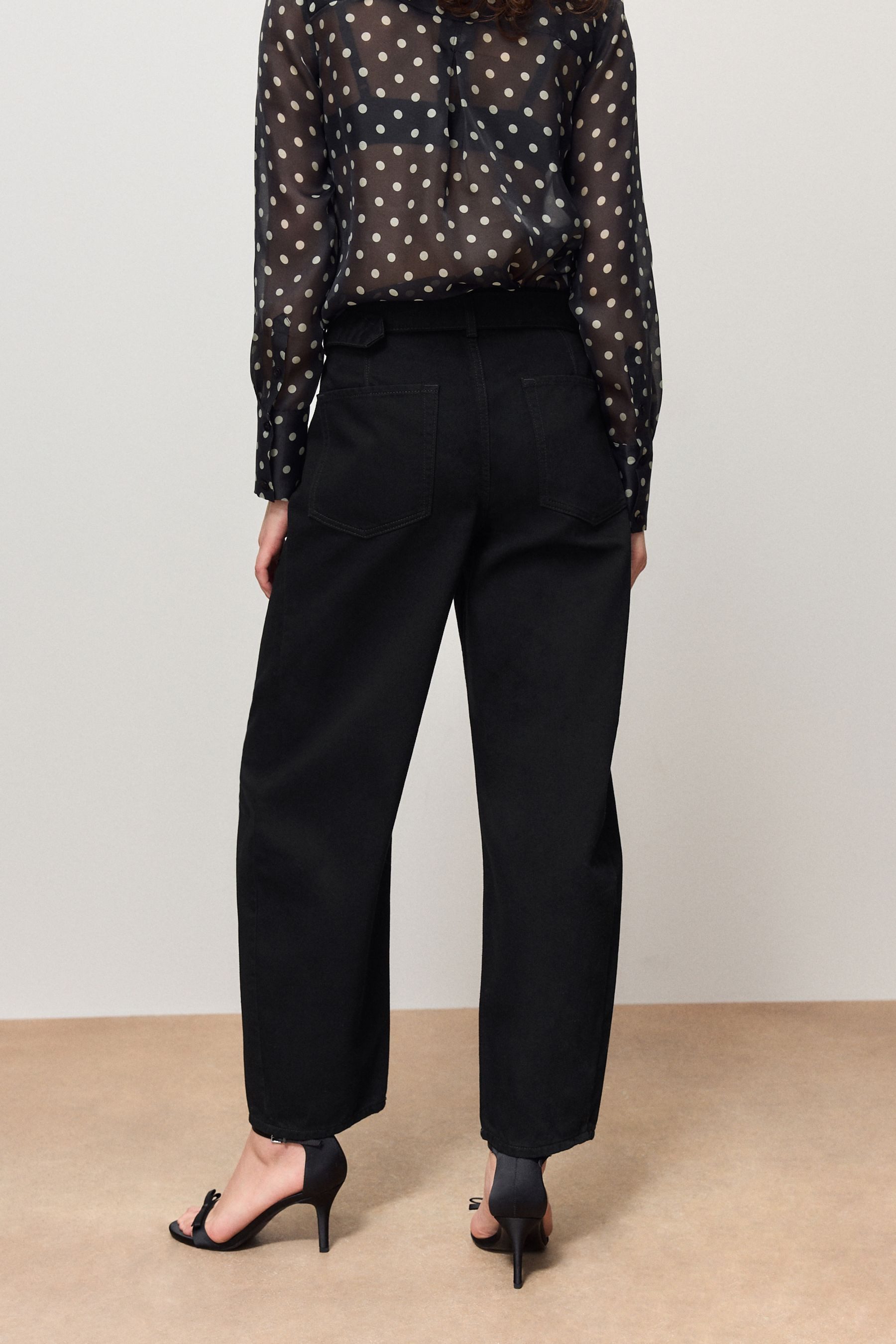 Next Weite Jeans Jeans mit Barrel-Bein und Gürtel (1-tlg) günstig online kaufen
