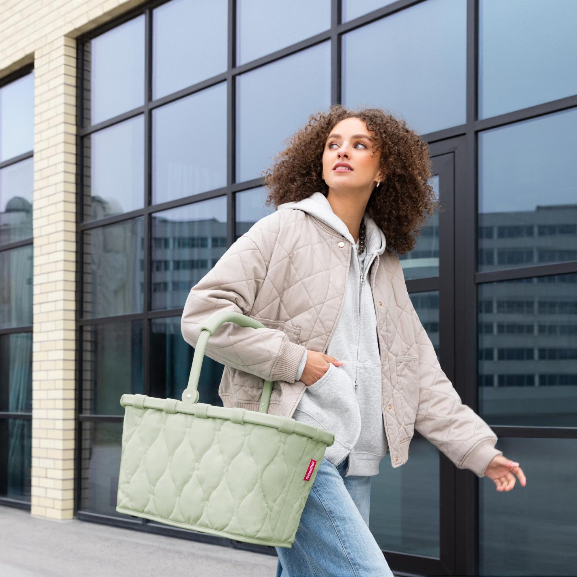 REISENTHEL® Shopper reisenthel Carrybag BK5058 carrybag puffer iced matcha Einkaufskorb – Bild 2 von 5