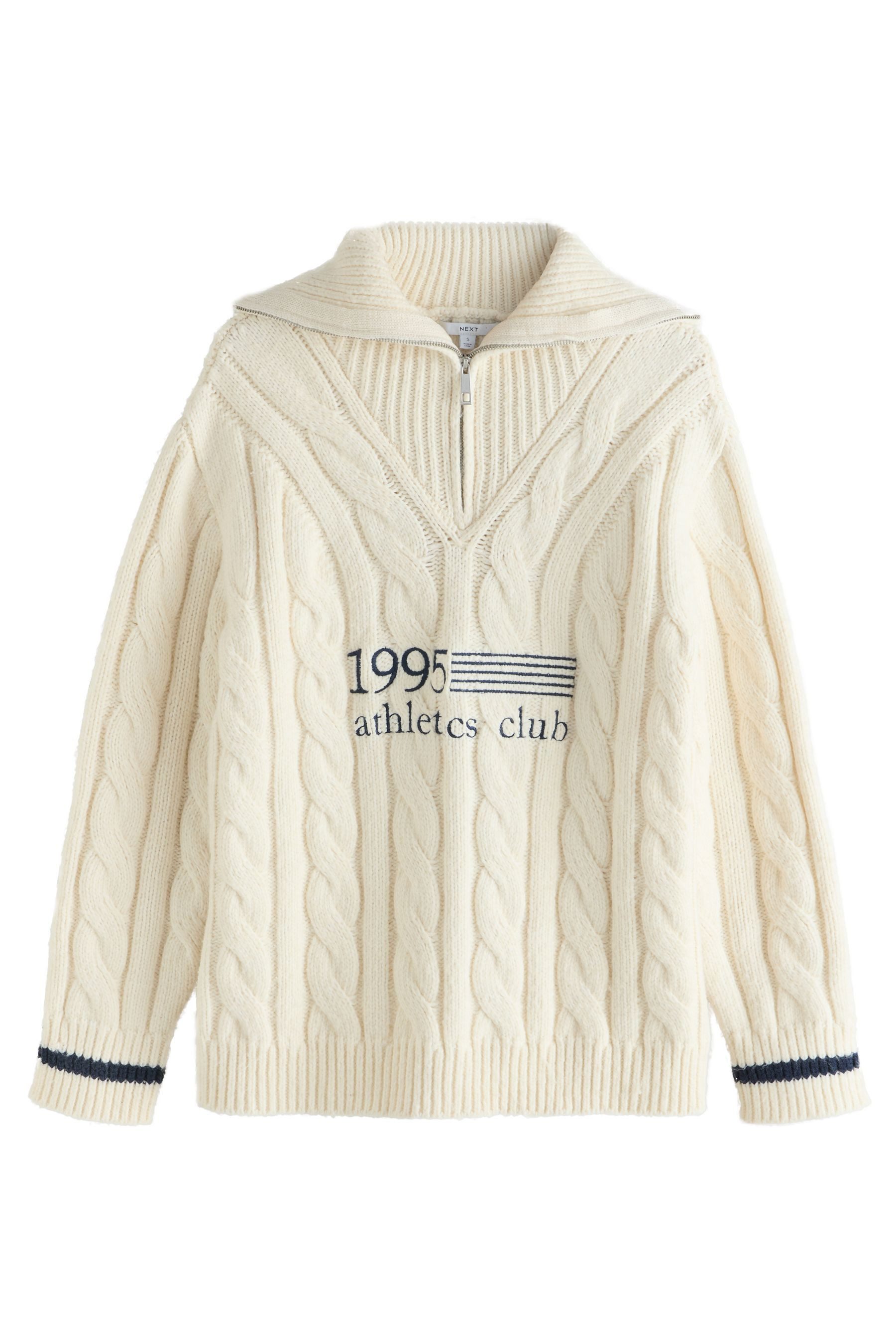 Next Troyer Reißverschlusspulli mit Zopfmuster und 1995-Grafik (1-tlg) günstig online kaufen
