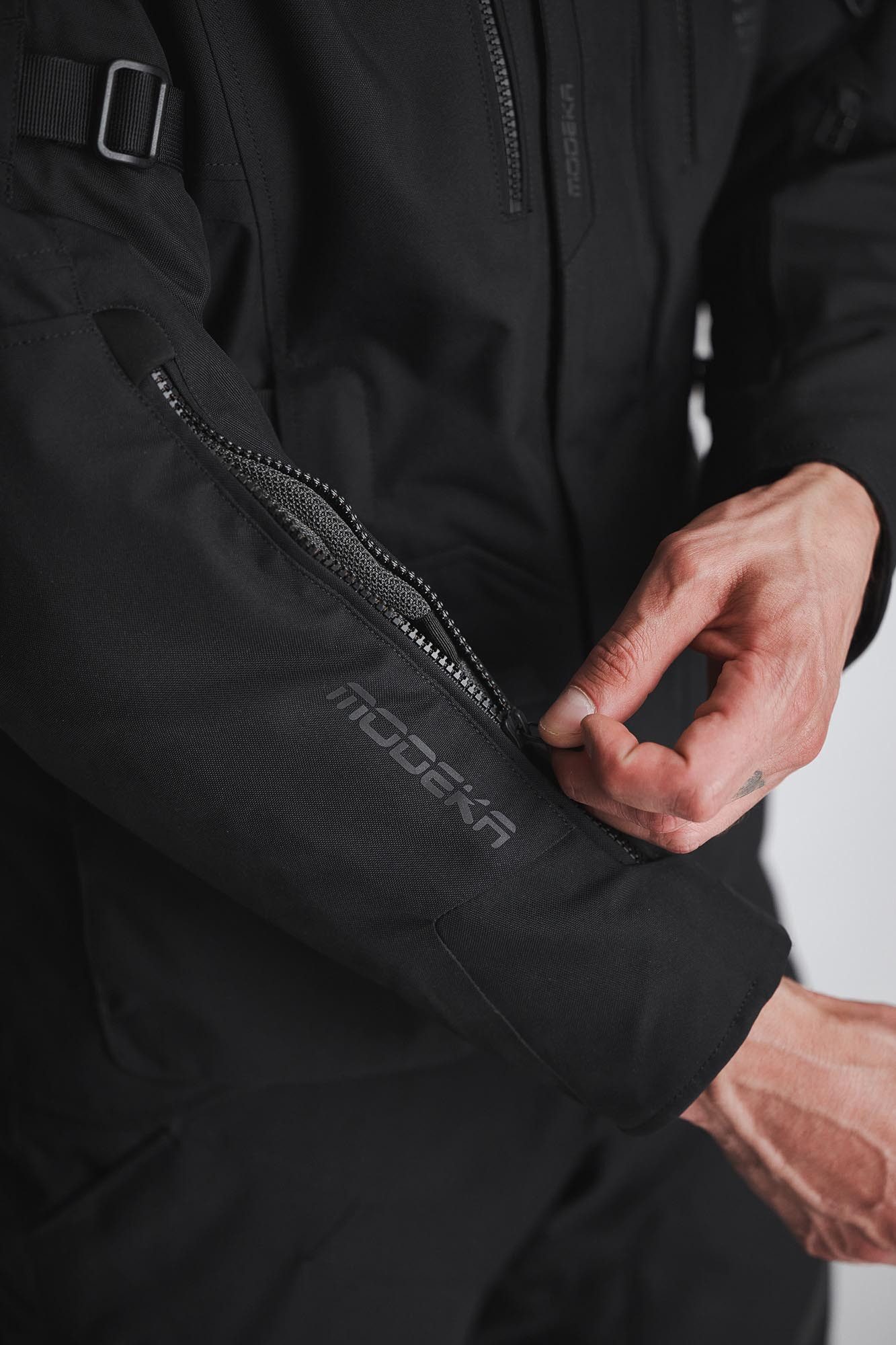 Modeka Motorradjacke Striker III Motorrad-Textiljacke Airbag vorbereitet,Verbindungsreißverschluss,Ellenbogenprotektore – Bild 5 von 5