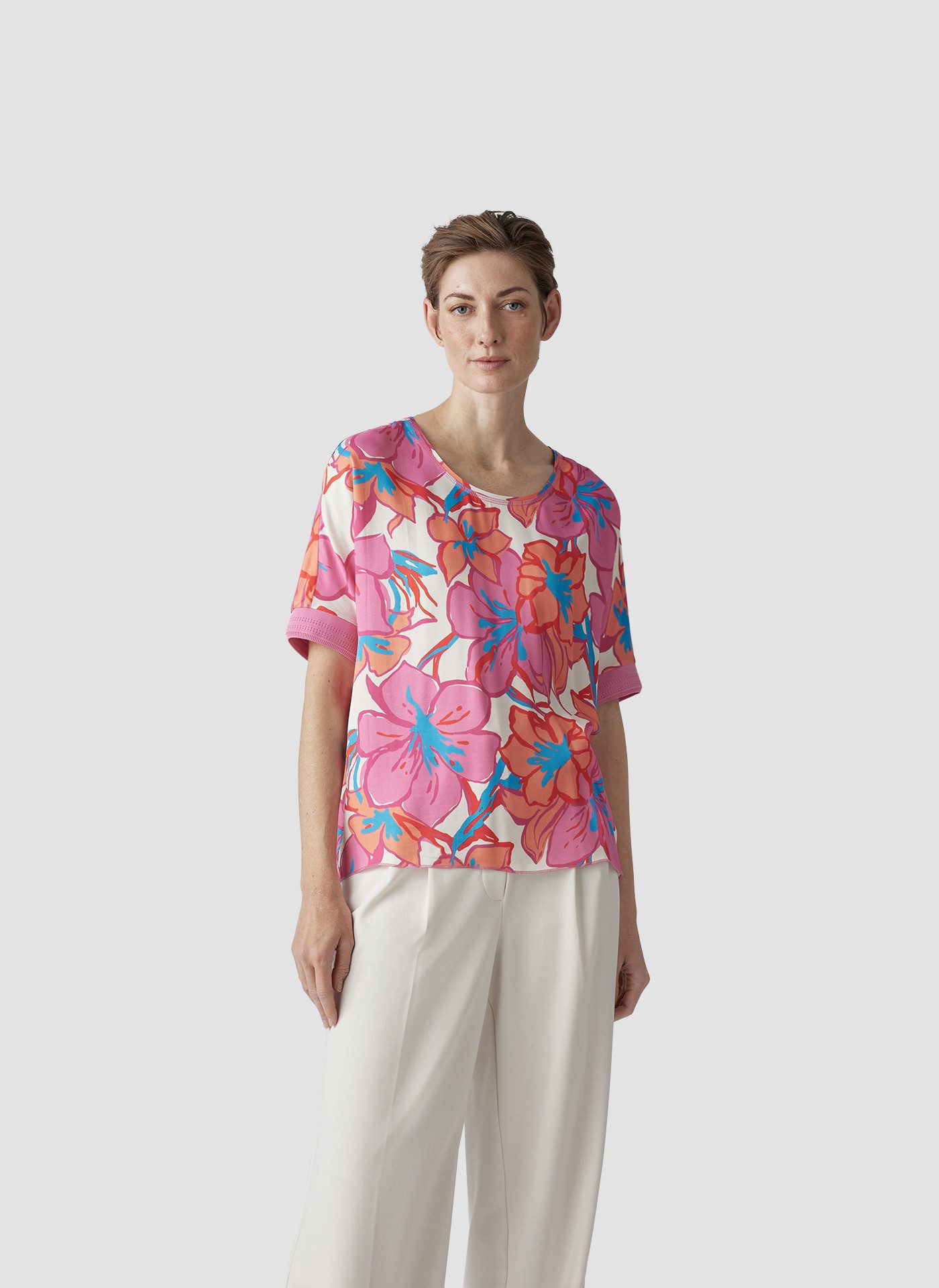 Print-Shirt LeComte Farbenfrohes T-Shirt mit floralem Print