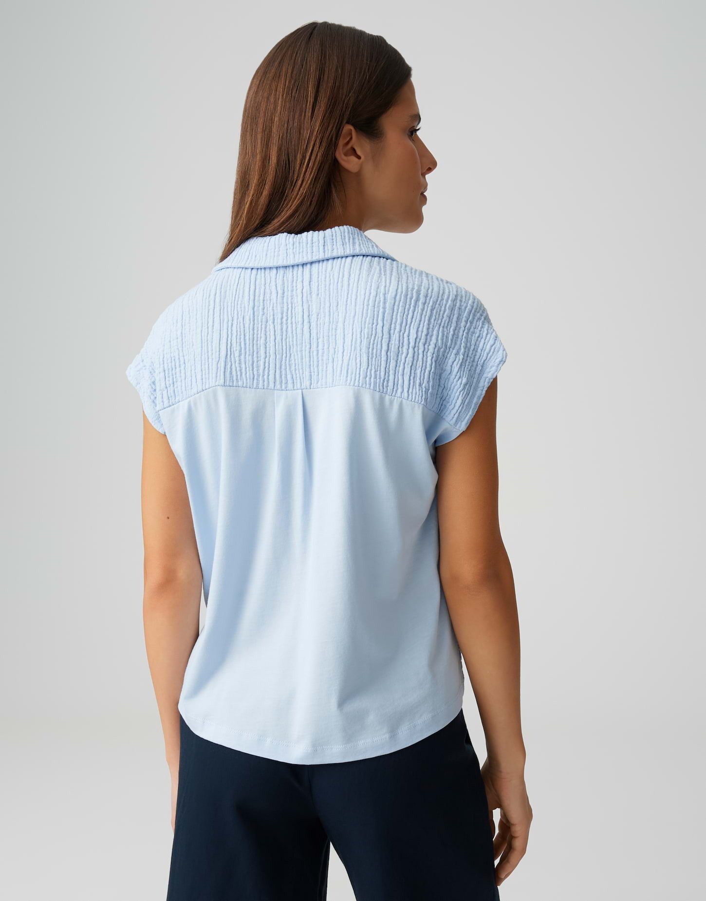 OPUS Kurzarmshirt Santolini aus Webware mit Crinkle Effekt leichte Transparenz, weicher Griff, Casual