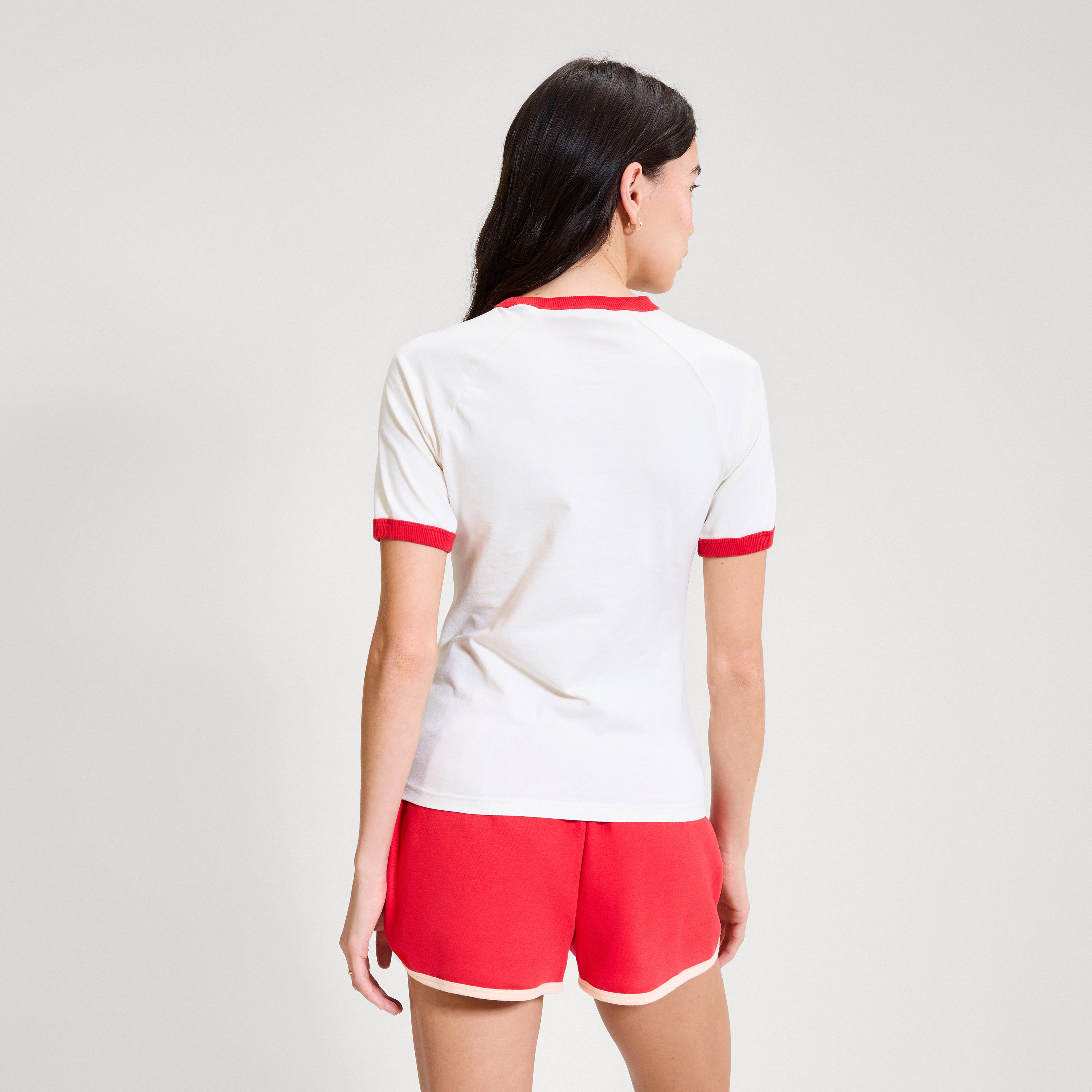 Ellesse T-Shirt ALBENGA TEE Kurzarm, mit Rundhalsausschnitt, aus Baumwolle und Elasthan