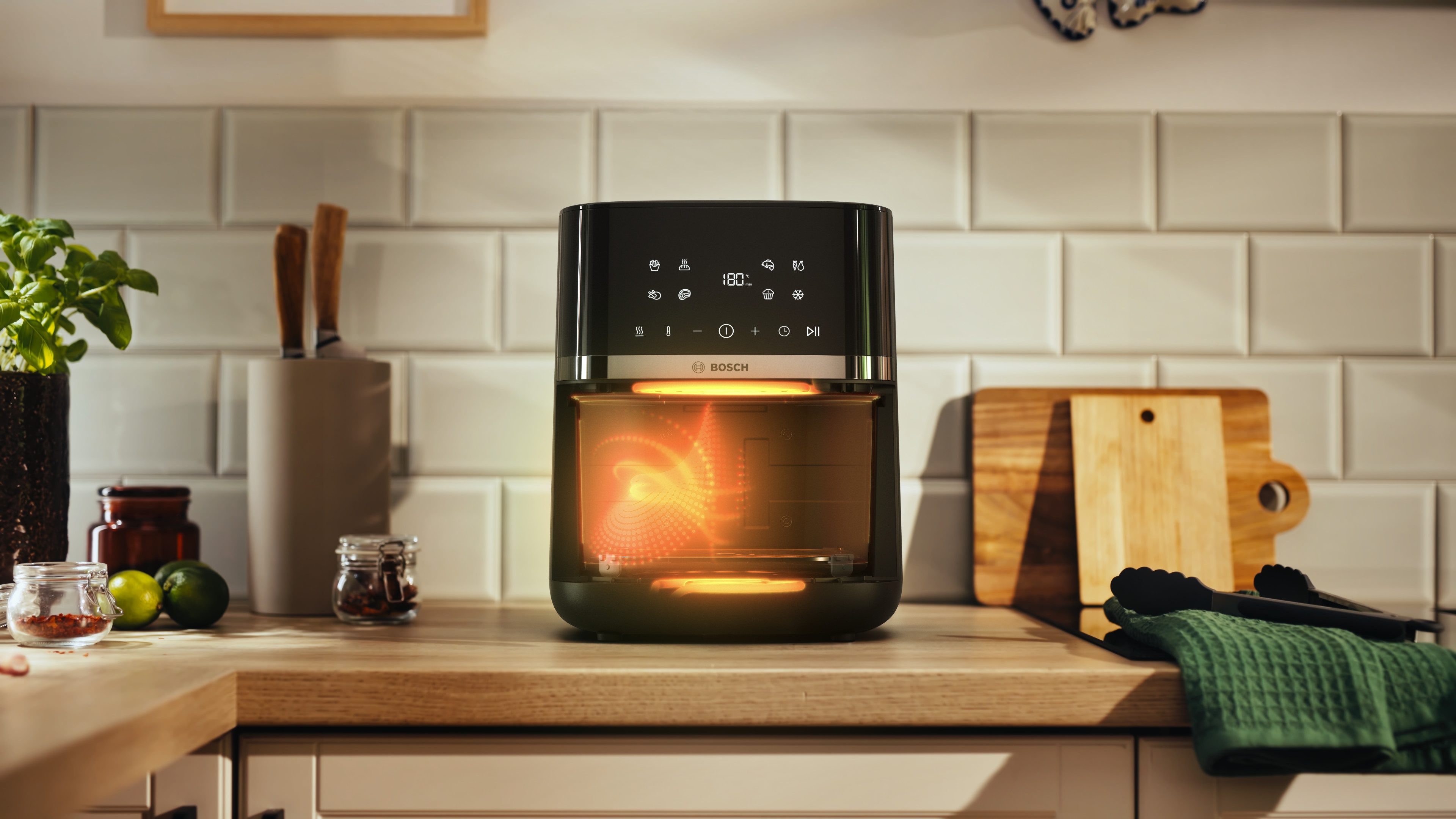 BOSCH Heißluftfritteuse Air Fryer Serie 4, MAF462B0, 6,1l, 2 Heizelemente, 7 Programme, schwarz, 2050 W, Auftaufunktion, Korb/Gitter spülm.geeignet – Bild 3 von 5