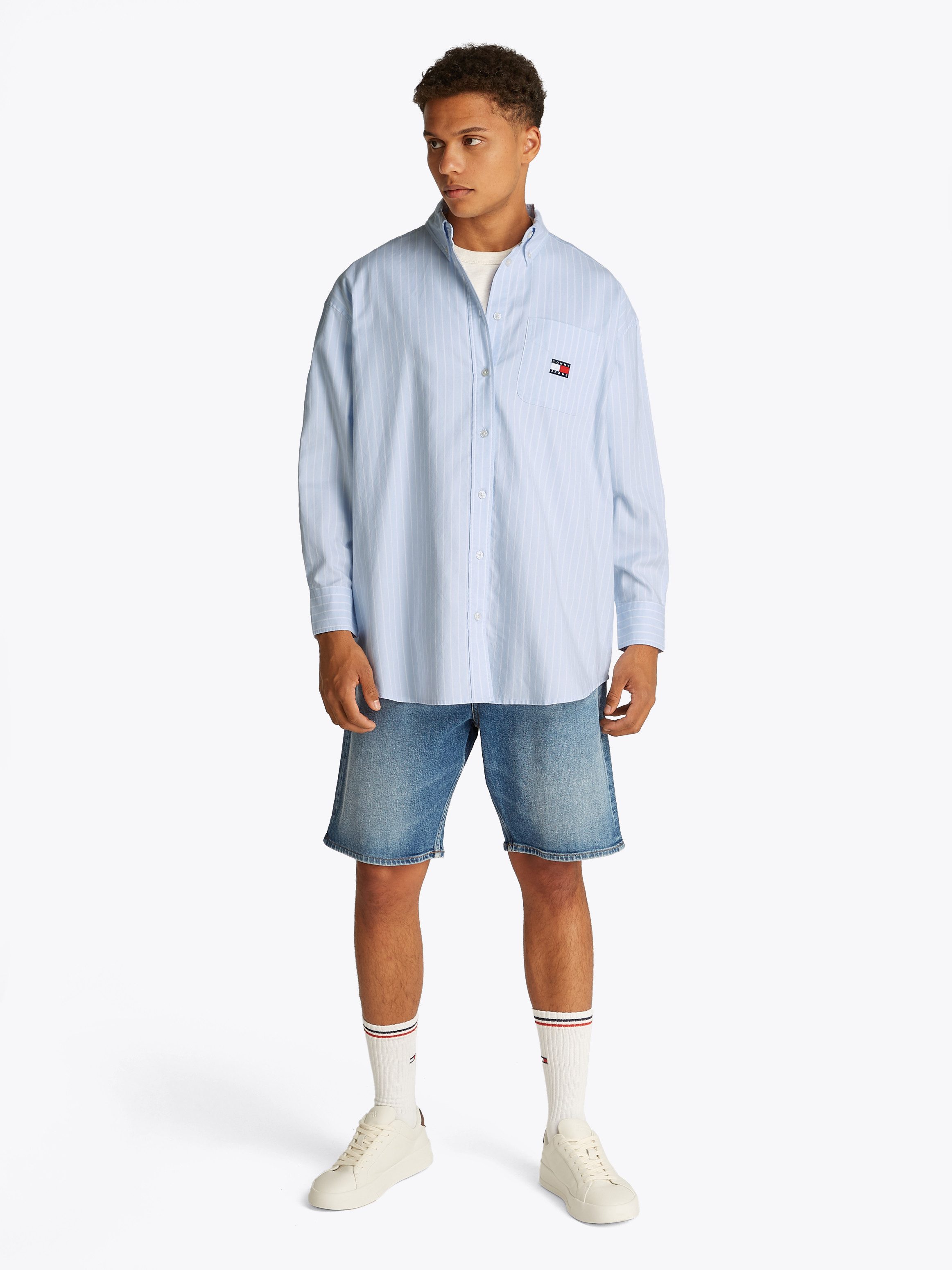 Tommy Jeans Curve Hemdbluse TJW OVS BADGE OXFORD SHIRT EXT in Großen Größen, Oxford Qualität, oversized, Logo-Badge