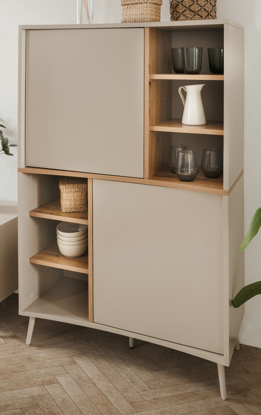 Furn.Design Highboard Sena (Schrank in Kaschmir / Sand und Eiche Artisan, 90 x 140 cm), 10 Fächer, mit Push-To-Open-Funktion