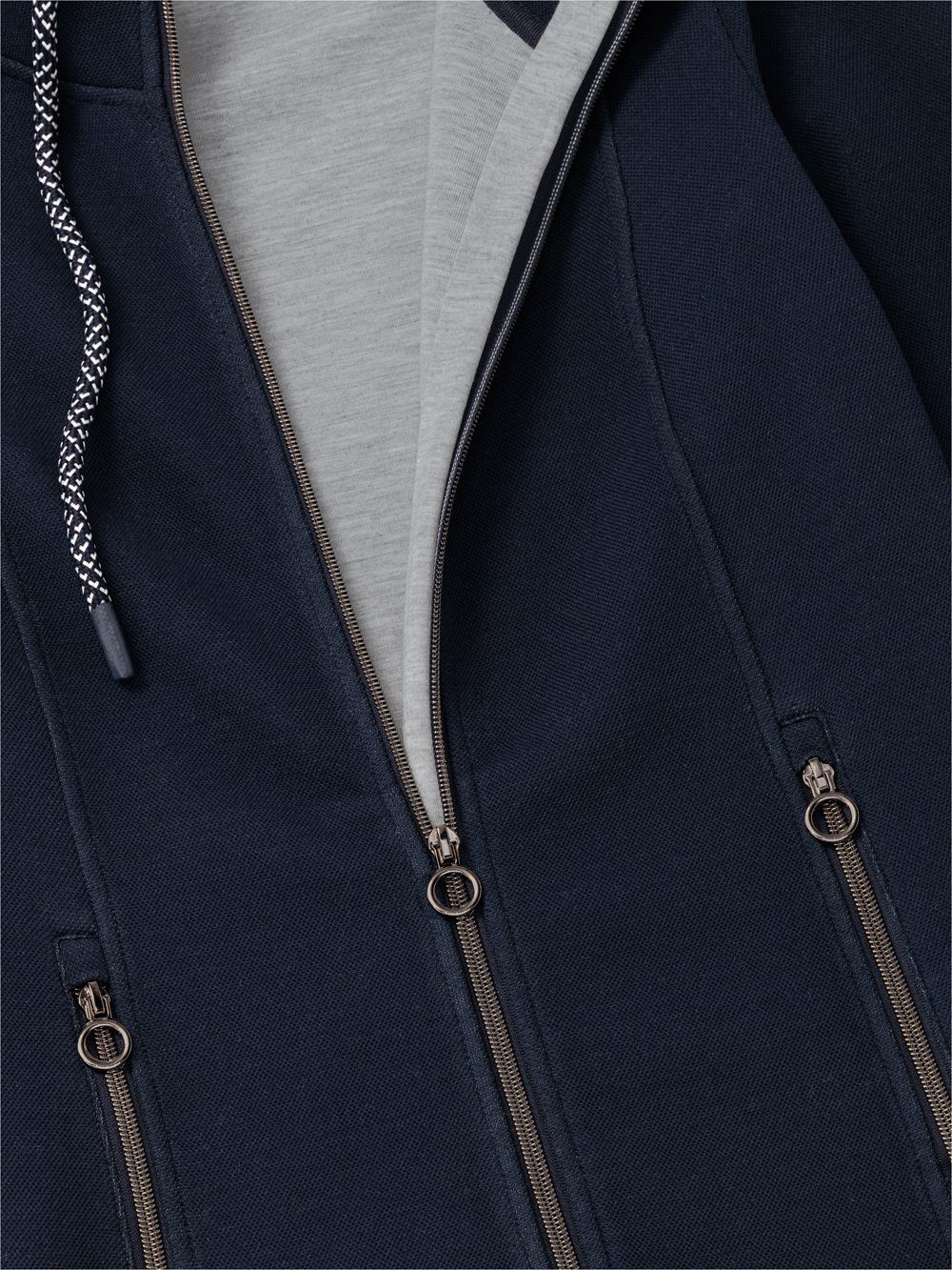 Emilia Parker Kapuzenplüschjacke hinten länger geschnitten