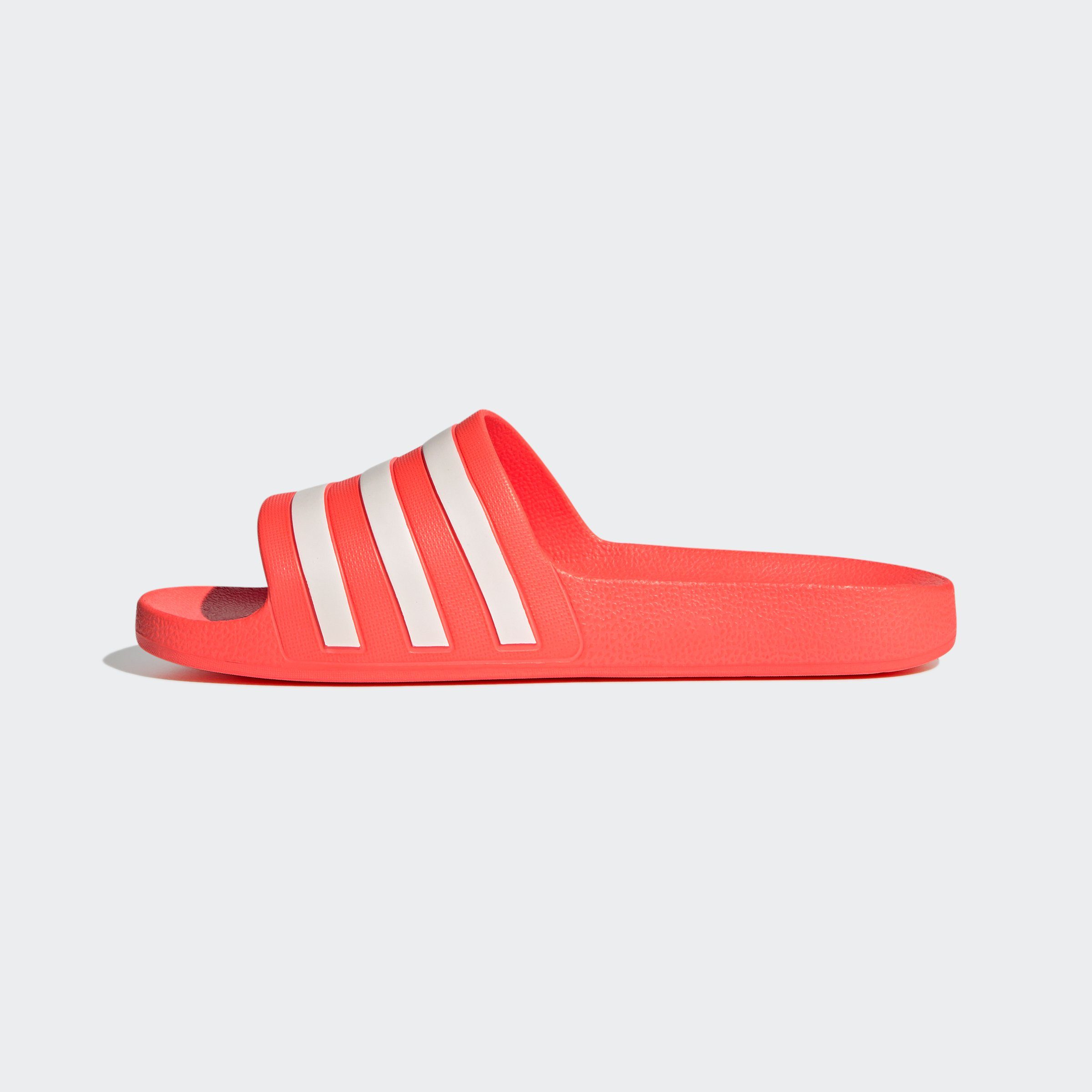 adidas Sportswear AQUA ADILETTE / Solar / White Red Red Solar Badesandale Cloud