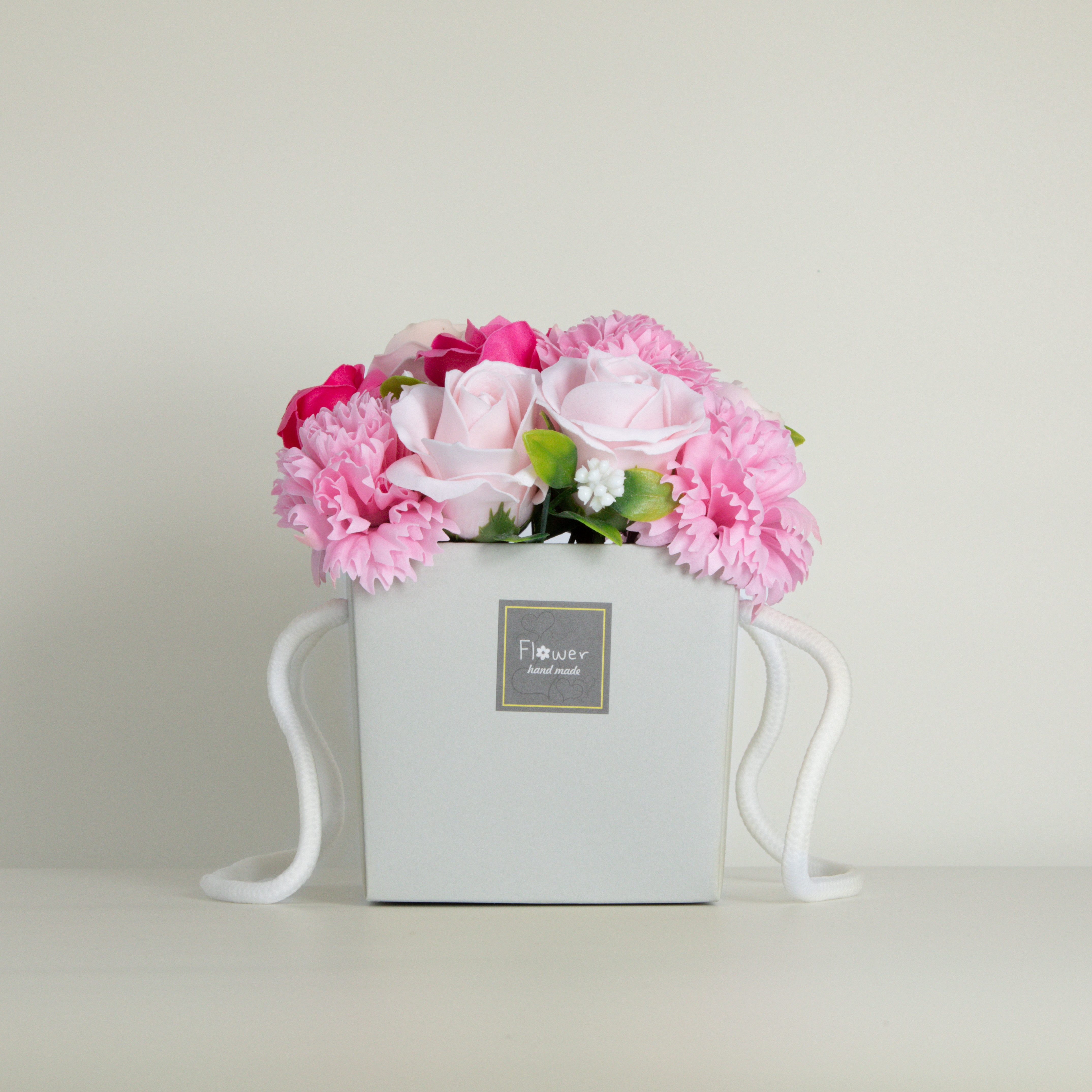 Kunstpflanze Seifenblumenstrauß Rose und Nelke Handgefertigter günstig online kaufen