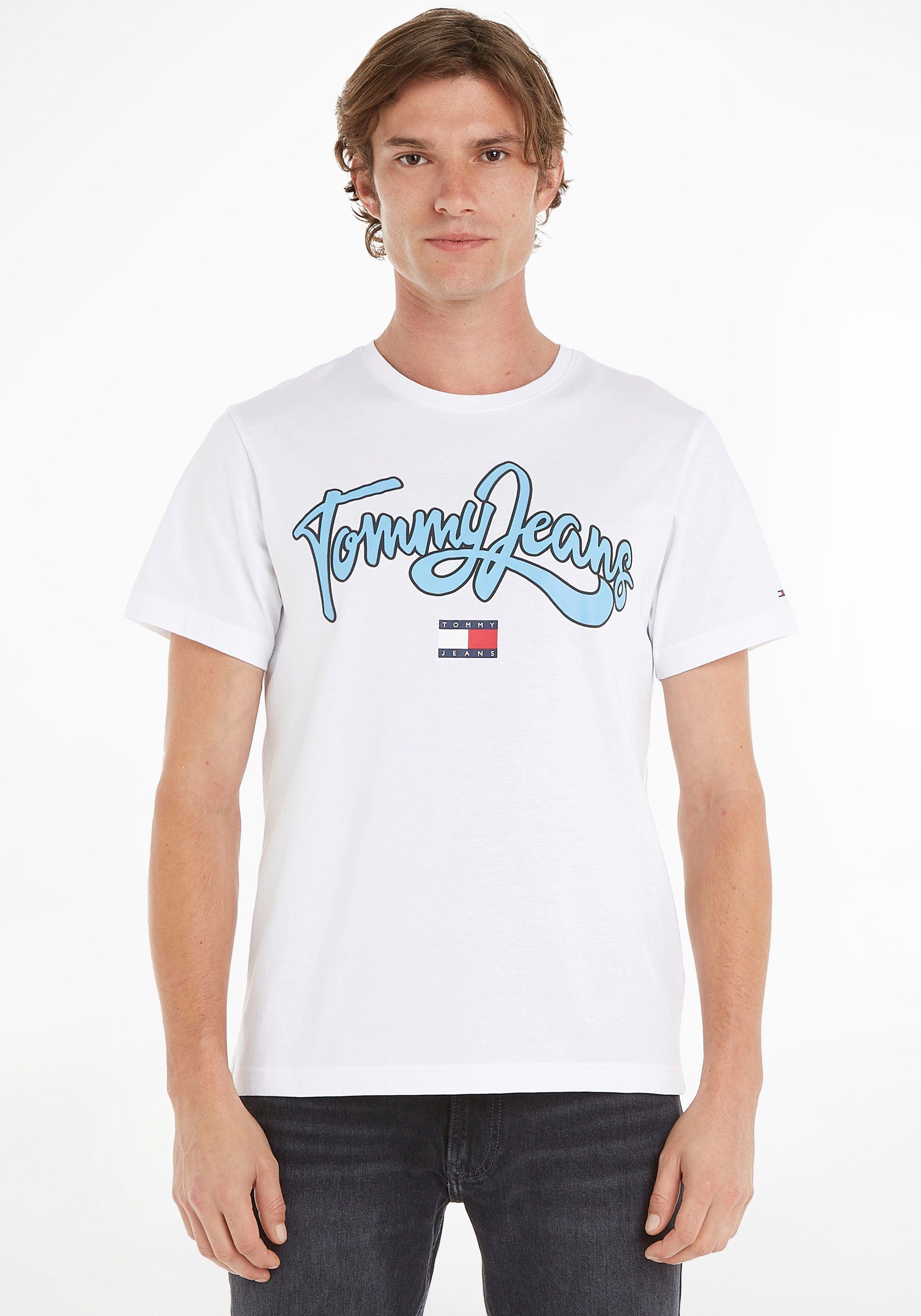 Tommy T-Shirt großem Jeans TJM mit TEE COLLEGE TEXT REG Logo-Frontmotiv White POP