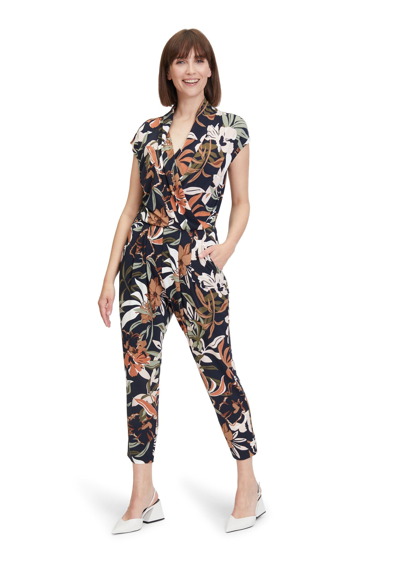 Jumpsuit Form mit Eingrifftaschen Betty Barclay (1-tlg)