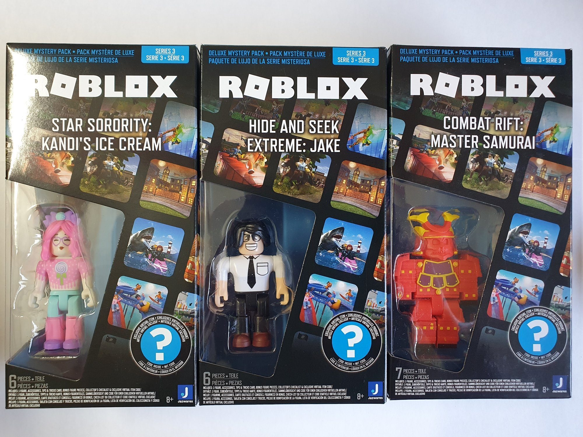 ROBLOX Spielfigur Deluxe Mystery Pack. Serie 3/ Set 1 - 3 Figuren mit  virtuellem Code